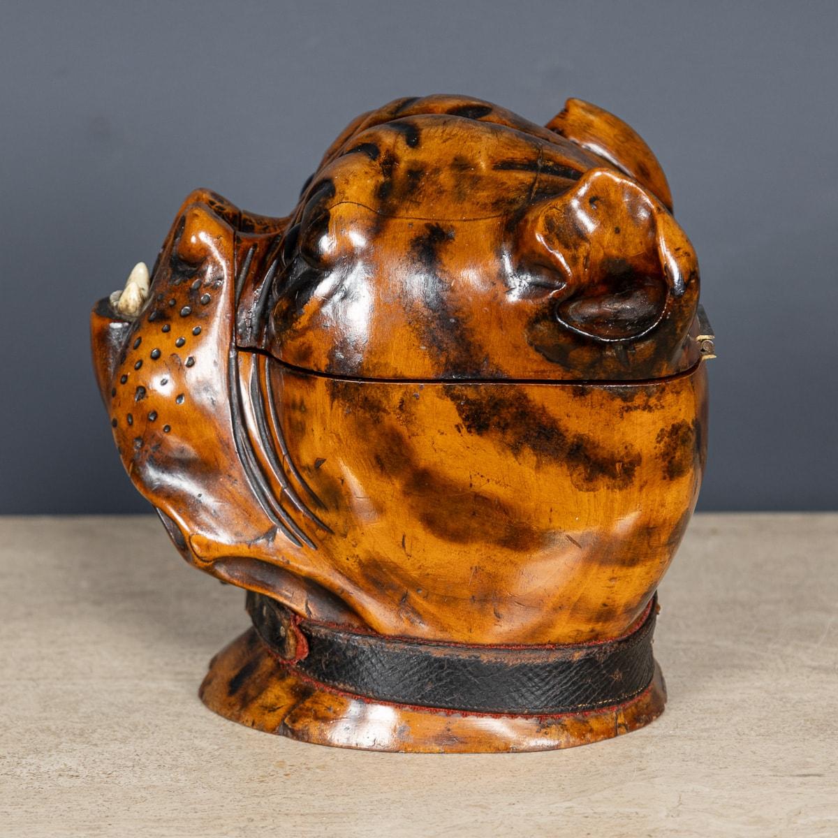 Victorien Ancienne jarre à tabac victorienne Lignum Vitae Bulldog du 19ème siècle, vers 1890 en vente