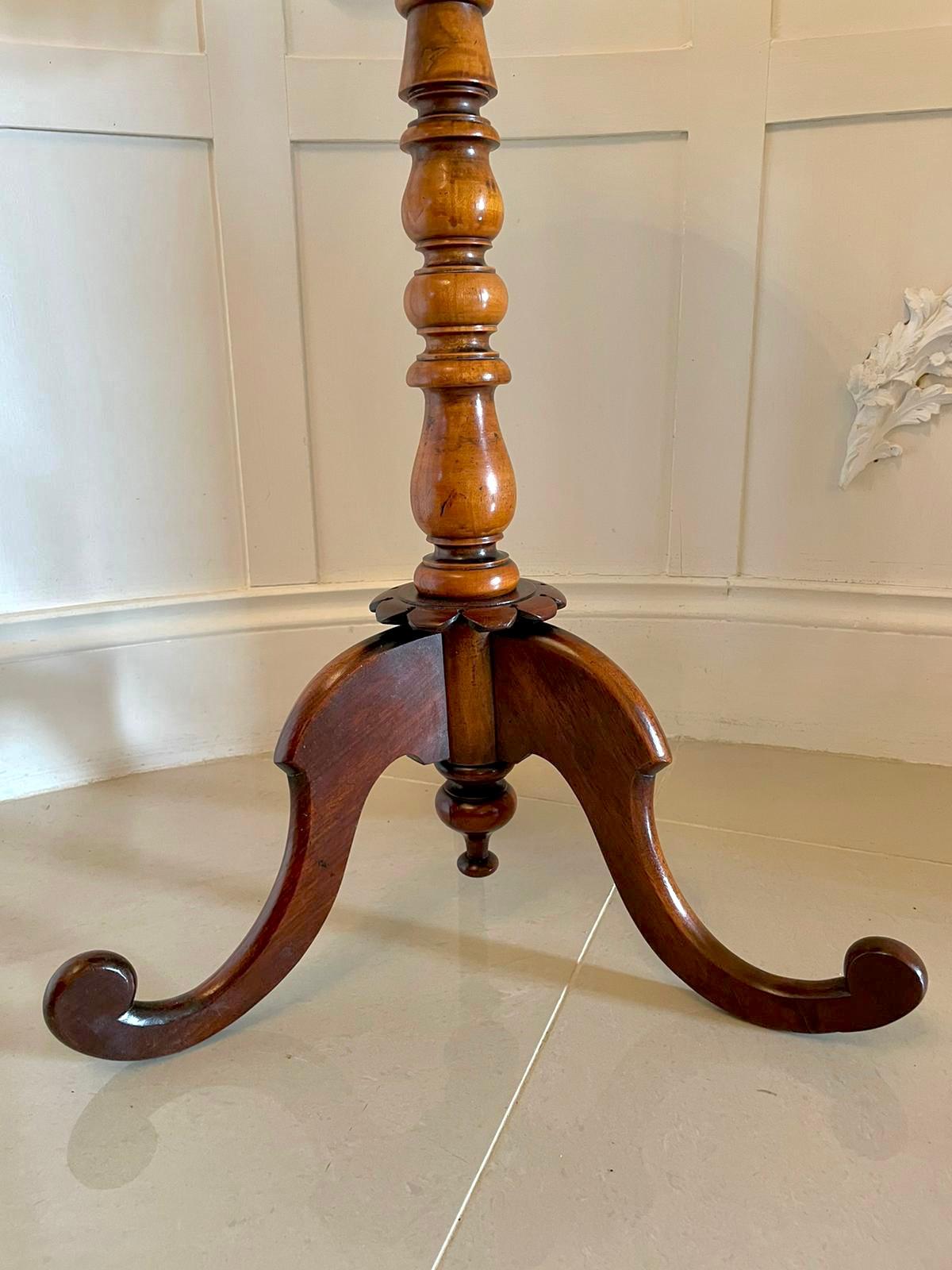Antique 19th Century Victorian Mahogany Round Lamp Table In Good Condition In Suffolk, GB