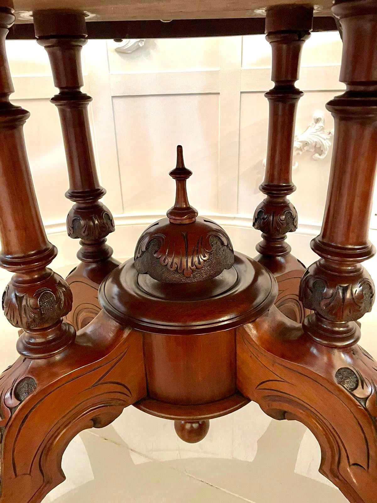 Hand-Carved Antique 19th Century Victorian Oval Mahogany Centre Table