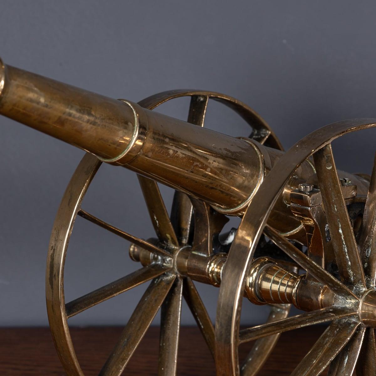 Antique 19th Century Victorian Pair Of Cast Brass Desk Cannons c.1860 For Sale 7