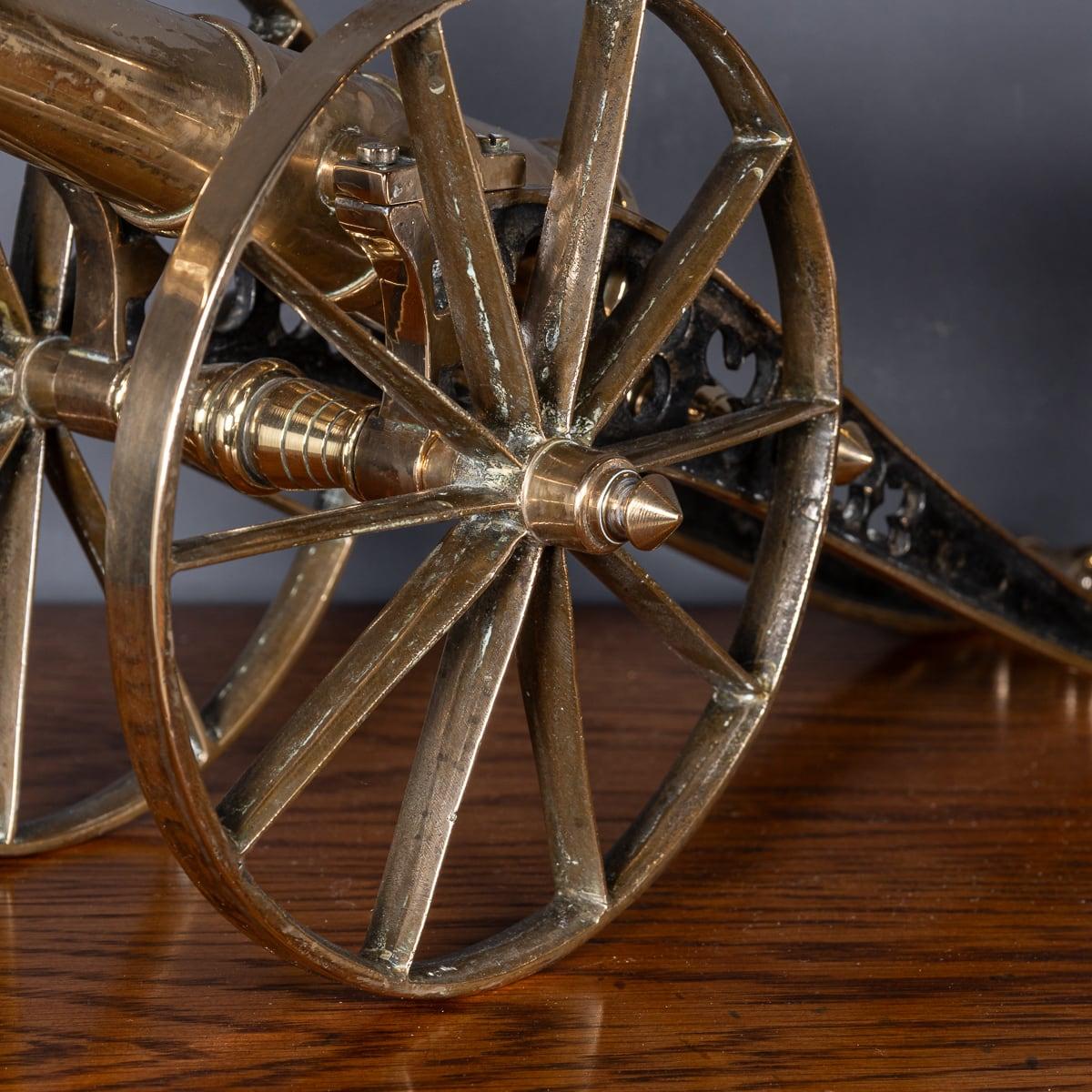 Antique 19th Century Victorian Pair Of Cast Brass Desk Cannons c.1860 For Sale 9