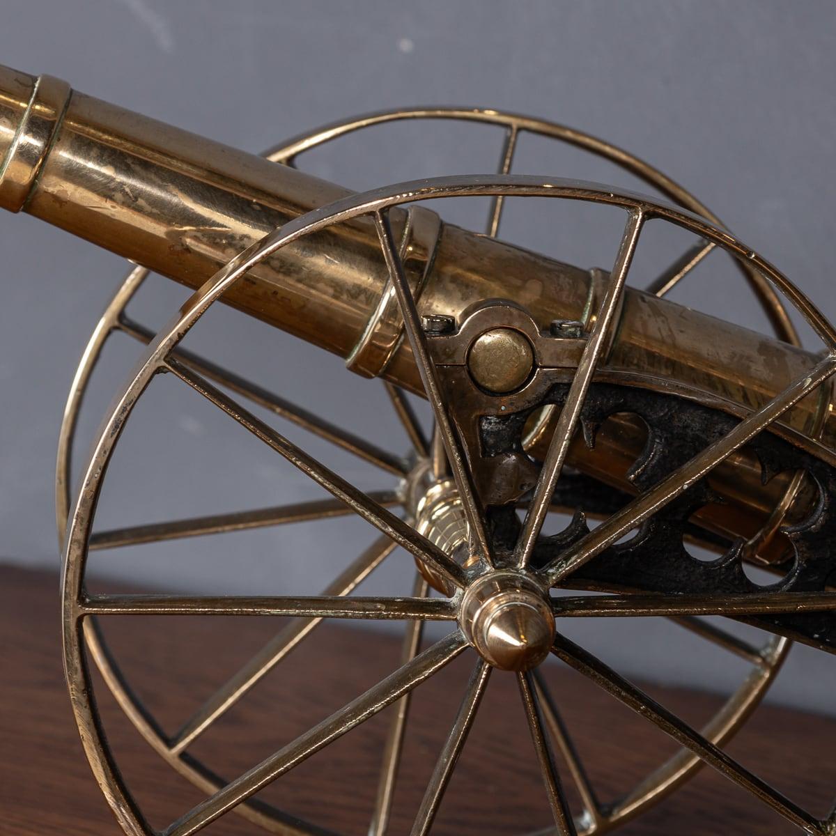 Antique 19th Century Victorian Pair Of Cast Brass Desk Cannons c.1860 For Sale 14