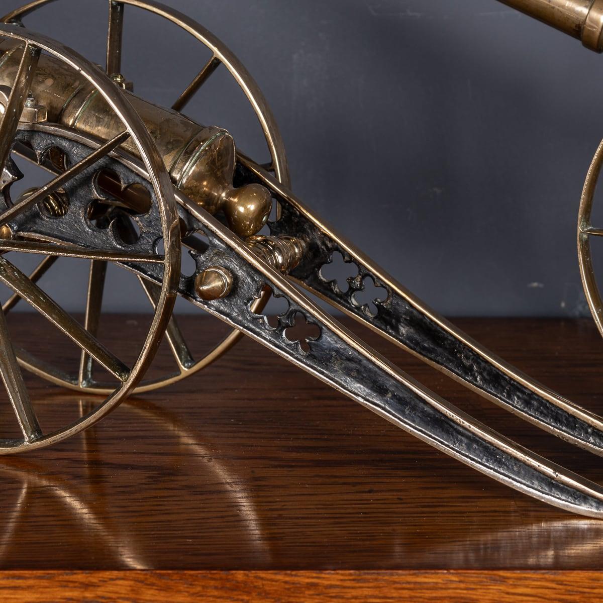 Antique 19th Century Victorian Pair Of Cast Brass Desk Cannons c.1860 For Sale 4