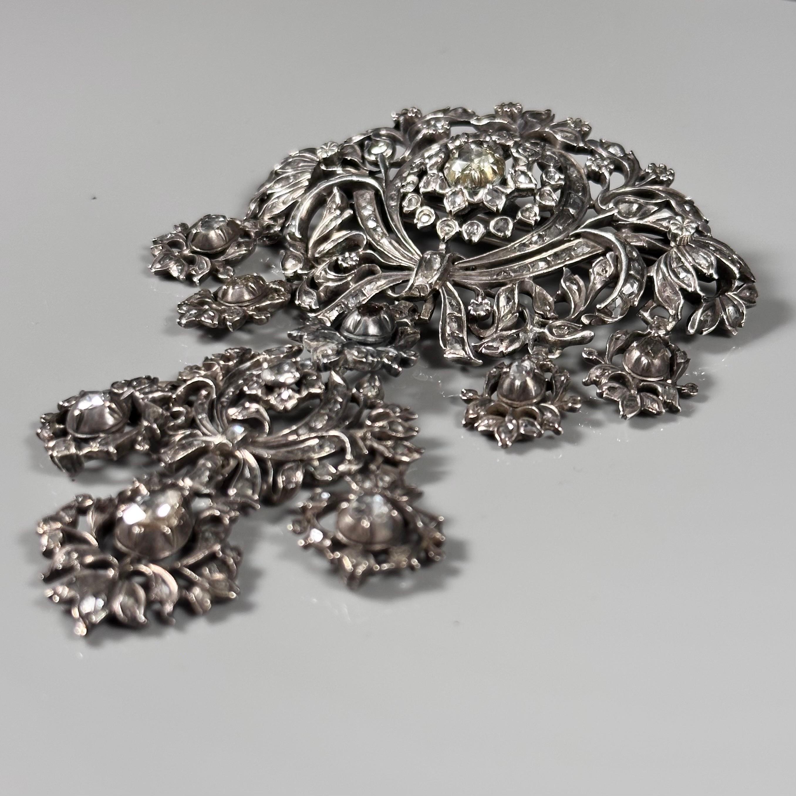 Antique 18th/19th Century Rose-Cut Diamonds Devant de Corsage Silver Portuguese For Sale 3