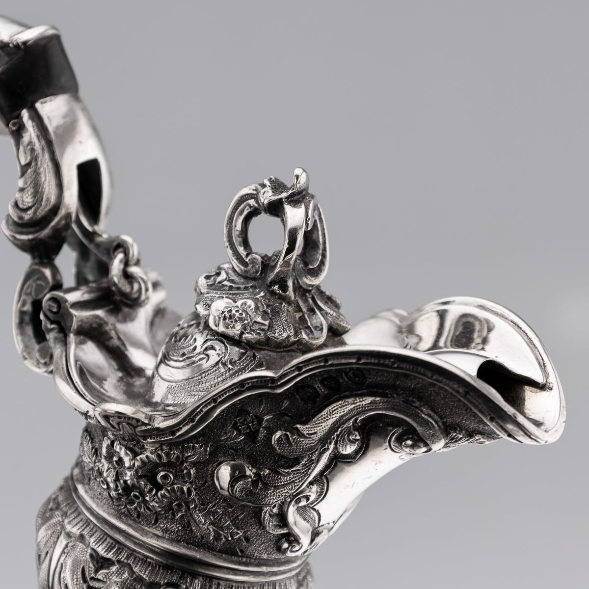 Antigua jarra victoriana del siglo XIX de plata maciza Armada, Londres c.1891 en venta 3