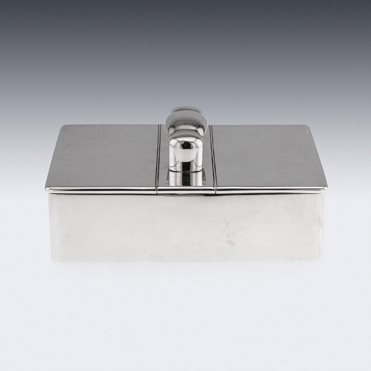 British Antique 19th Century Victorian Solid Silver Cigar Box c.1898 For Sale