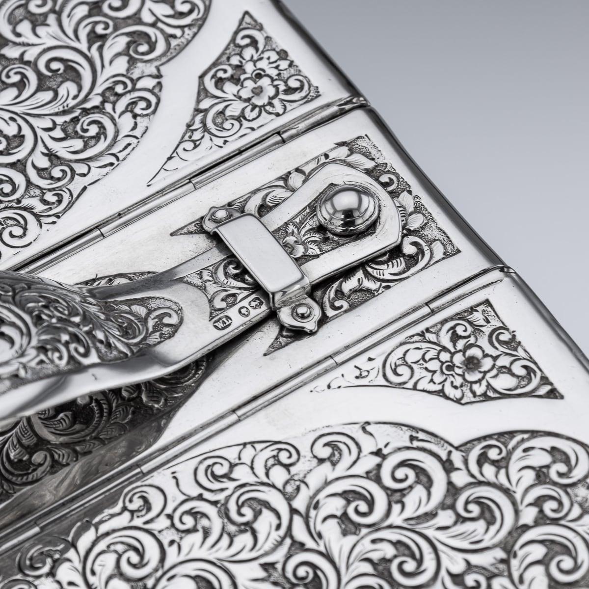Boîte à cigares victorienne du 19ème siècle en argent massif, Londres, vers 1888 en vente 4