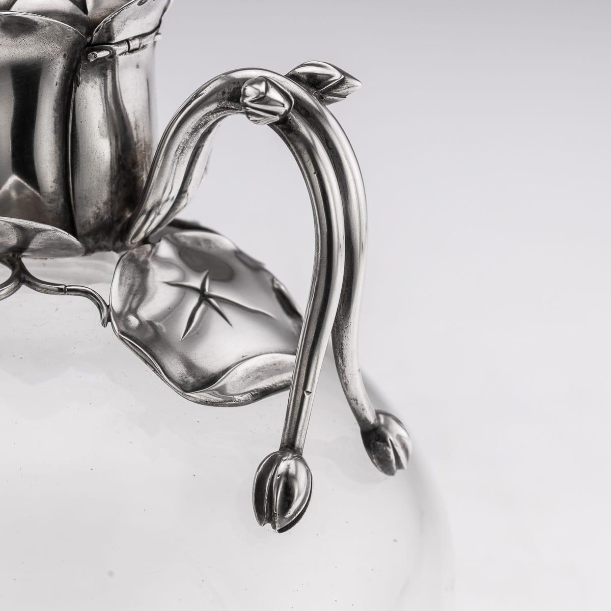 Antique 19th Century Victorian Solid Silver & Clear Glass Claret Jug c.1884 For Sale 5