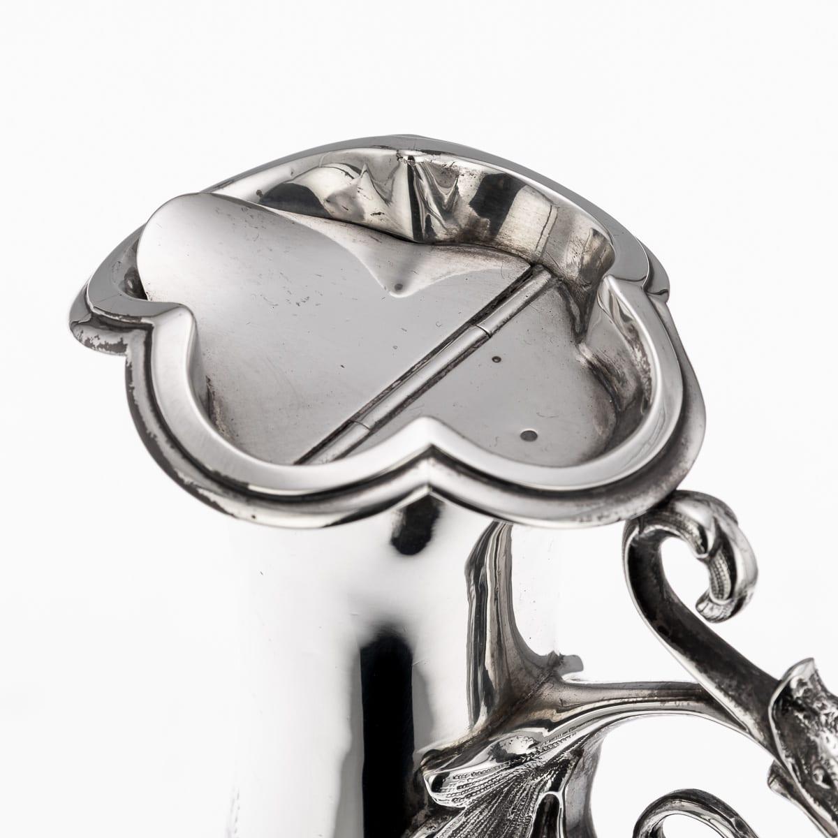 Ancienne aiguière à vin victorienne en argent massif du 19e siècle, Elkington & Co c.1874 en vente 3