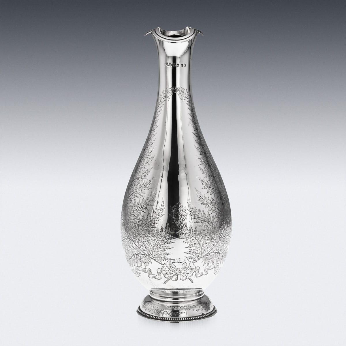 XIXe siècle Ancienne aiguière à vin victorienne en argent massif du 19e siècle, Elkington & Co c.1874 en vente