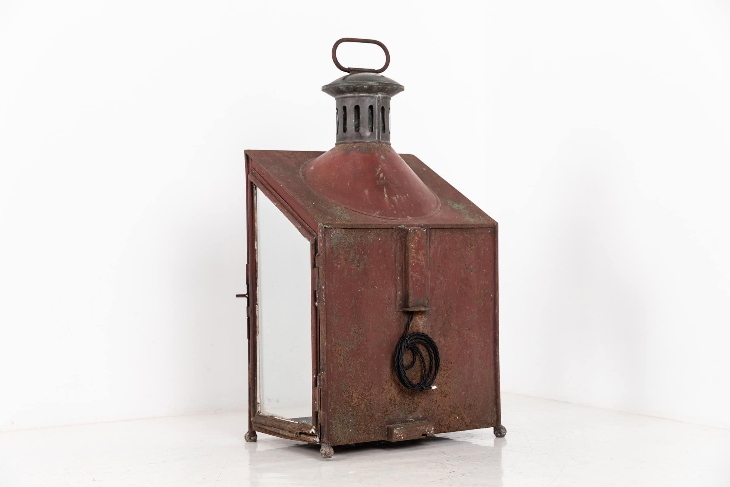 British Antique 19th Century Victorian Toleware Painted Metal Railway Lantern, C.1880