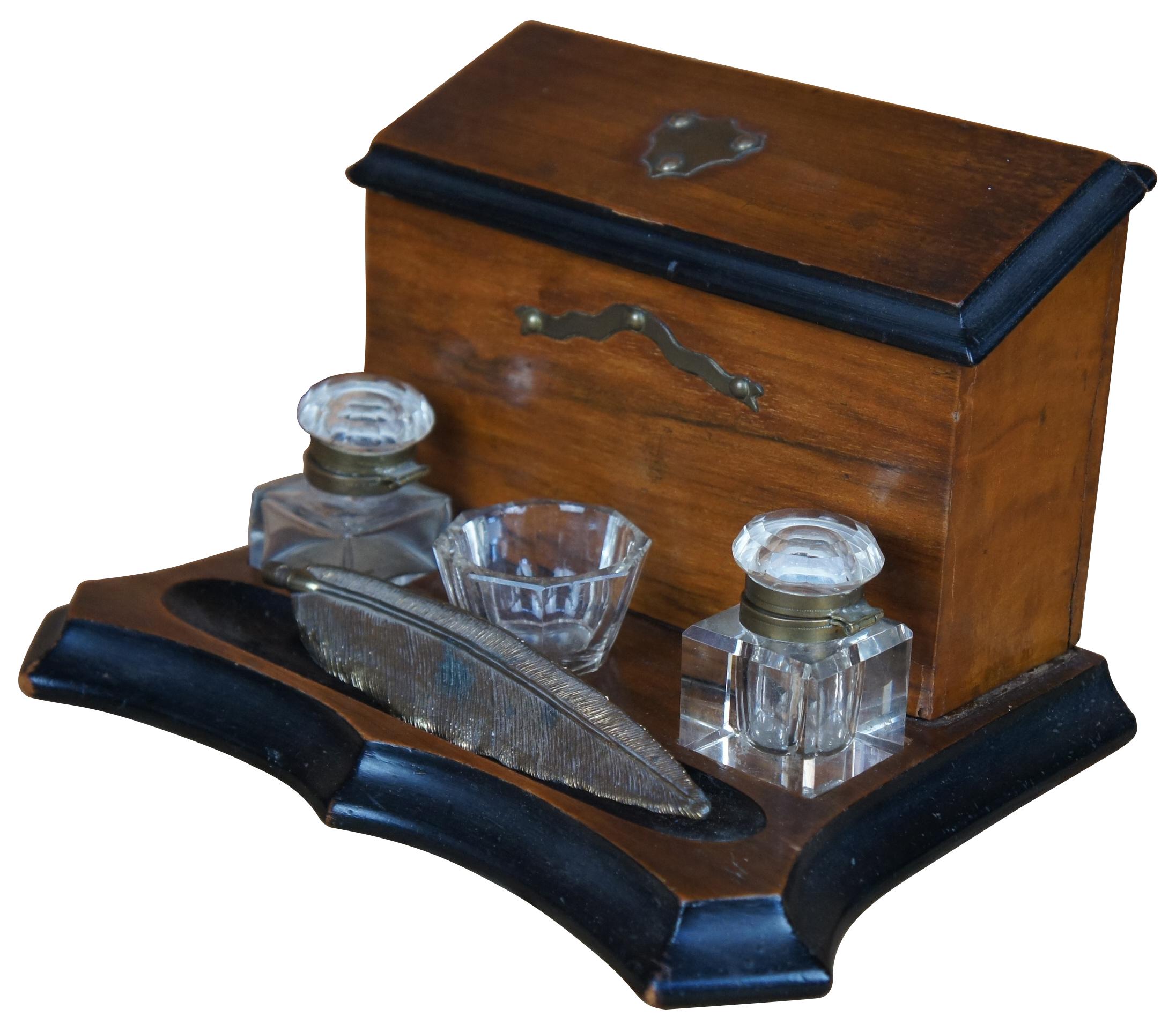 inkwell in desk