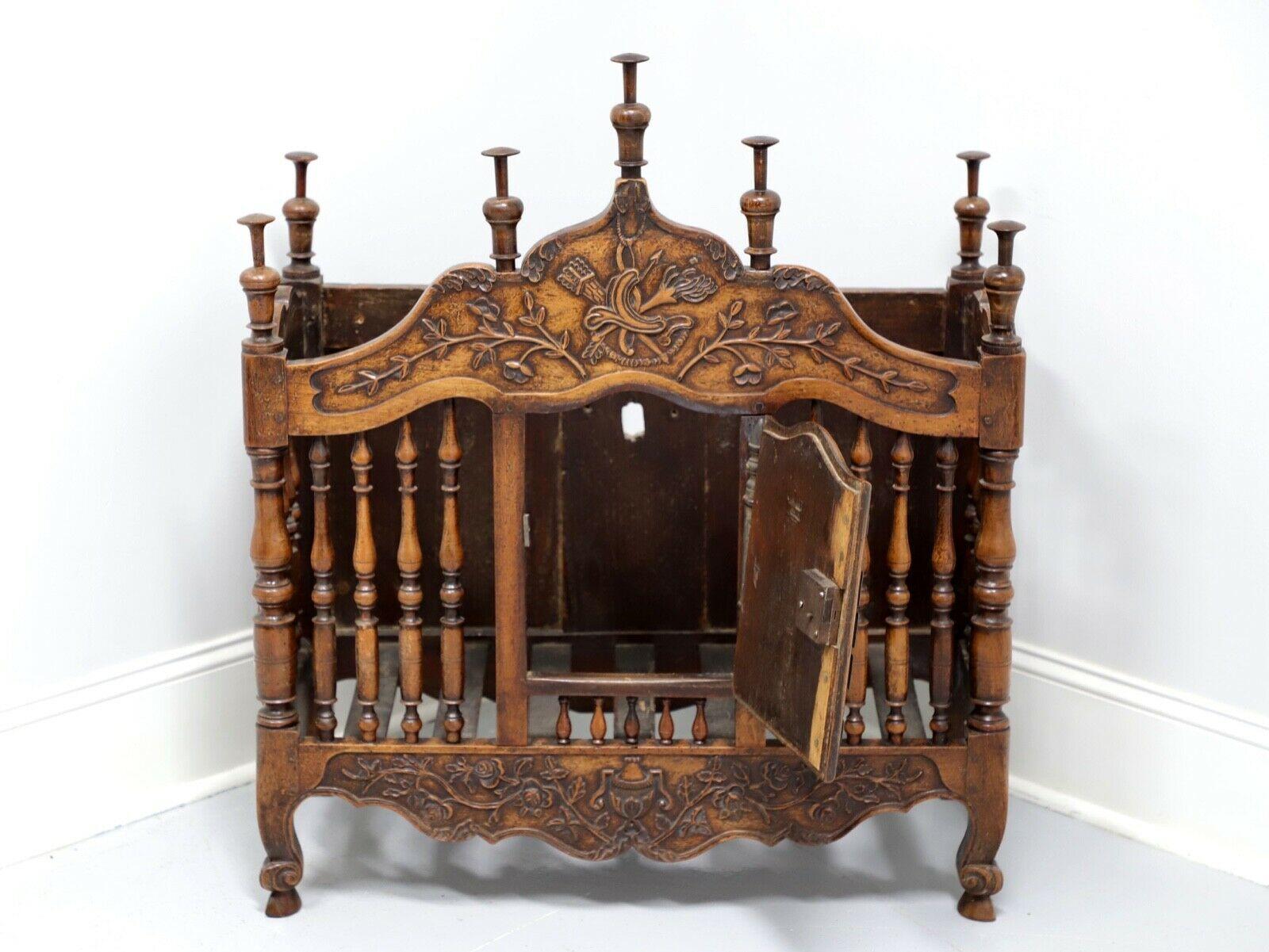 Antique 19th Century Walnut French Provincial Panetiere For Sale 1