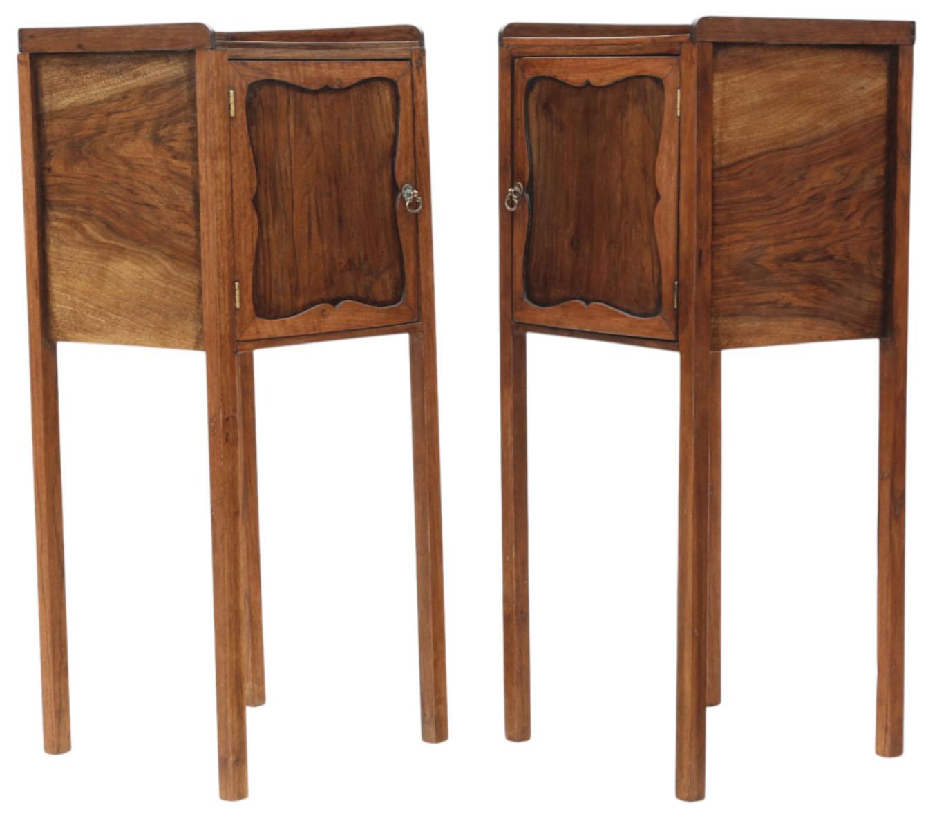 Ancienne paire de tables de chevet à plateau en noyer du XIXe siècle Tables de nuit de qualité en vente 7