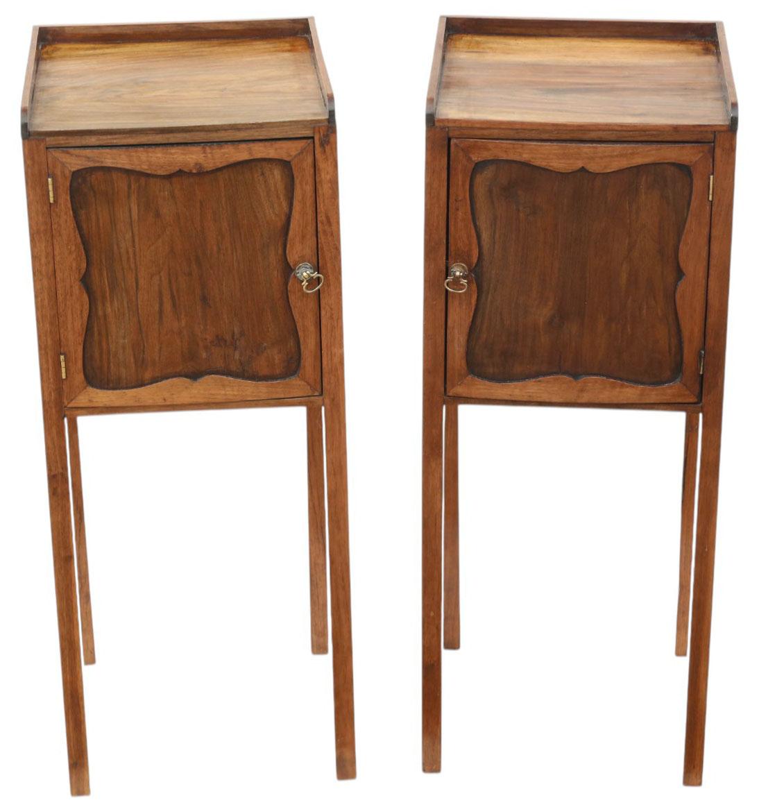 Ancienne paire de tables de chevet à plateau en noyer du XIXe siècle Tables de nuit de qualité en vente 4