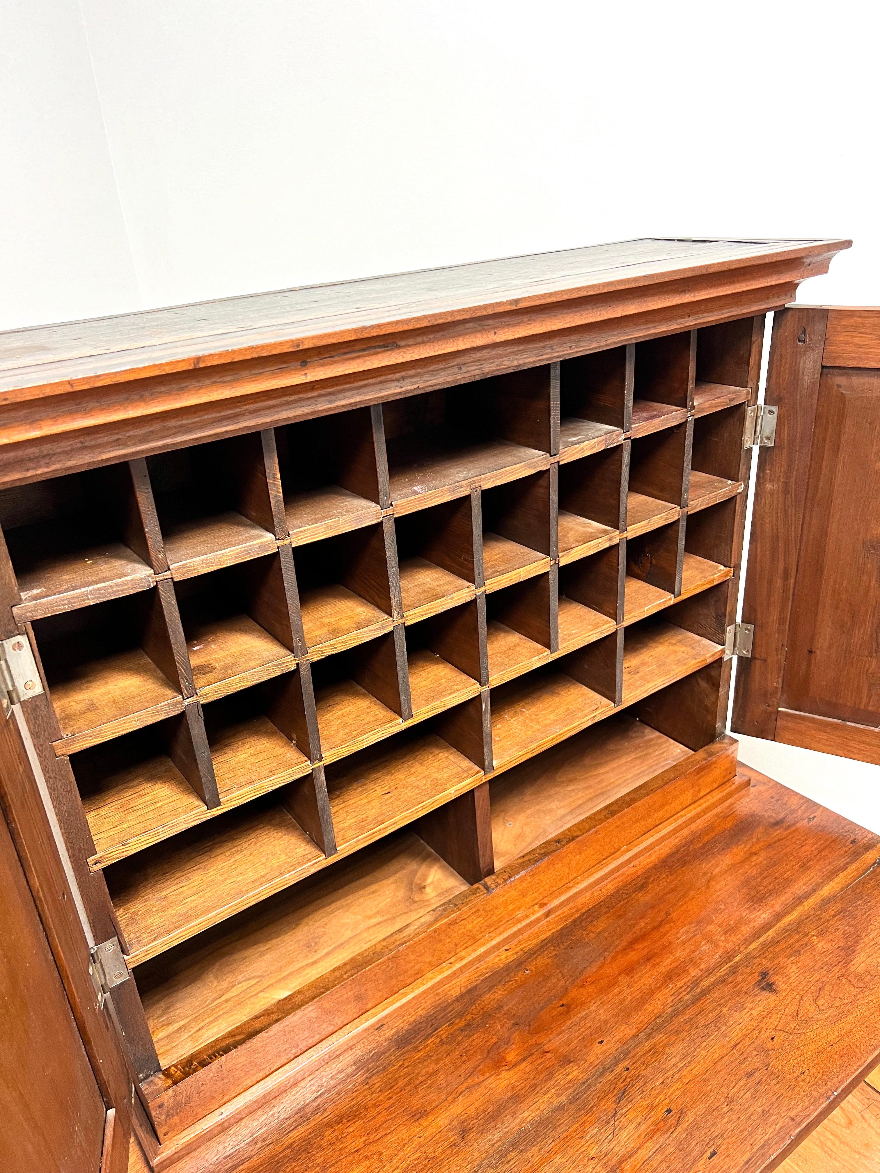 Antique 19th Century Walnut Shenandoah Valley Moravian Plantation / Postal Desk For Sale 5