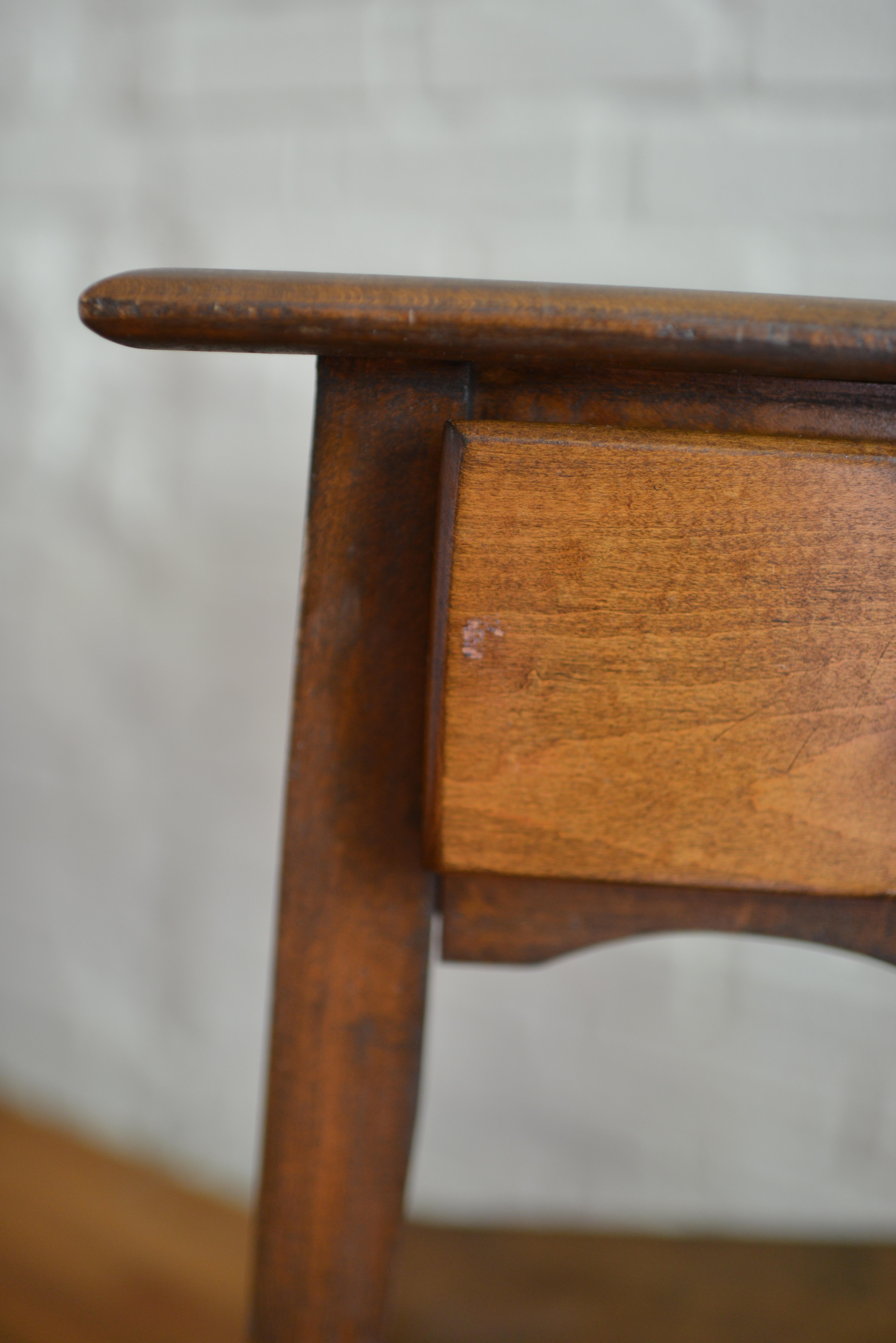 Antique 19th Century Walnut Side Table 4