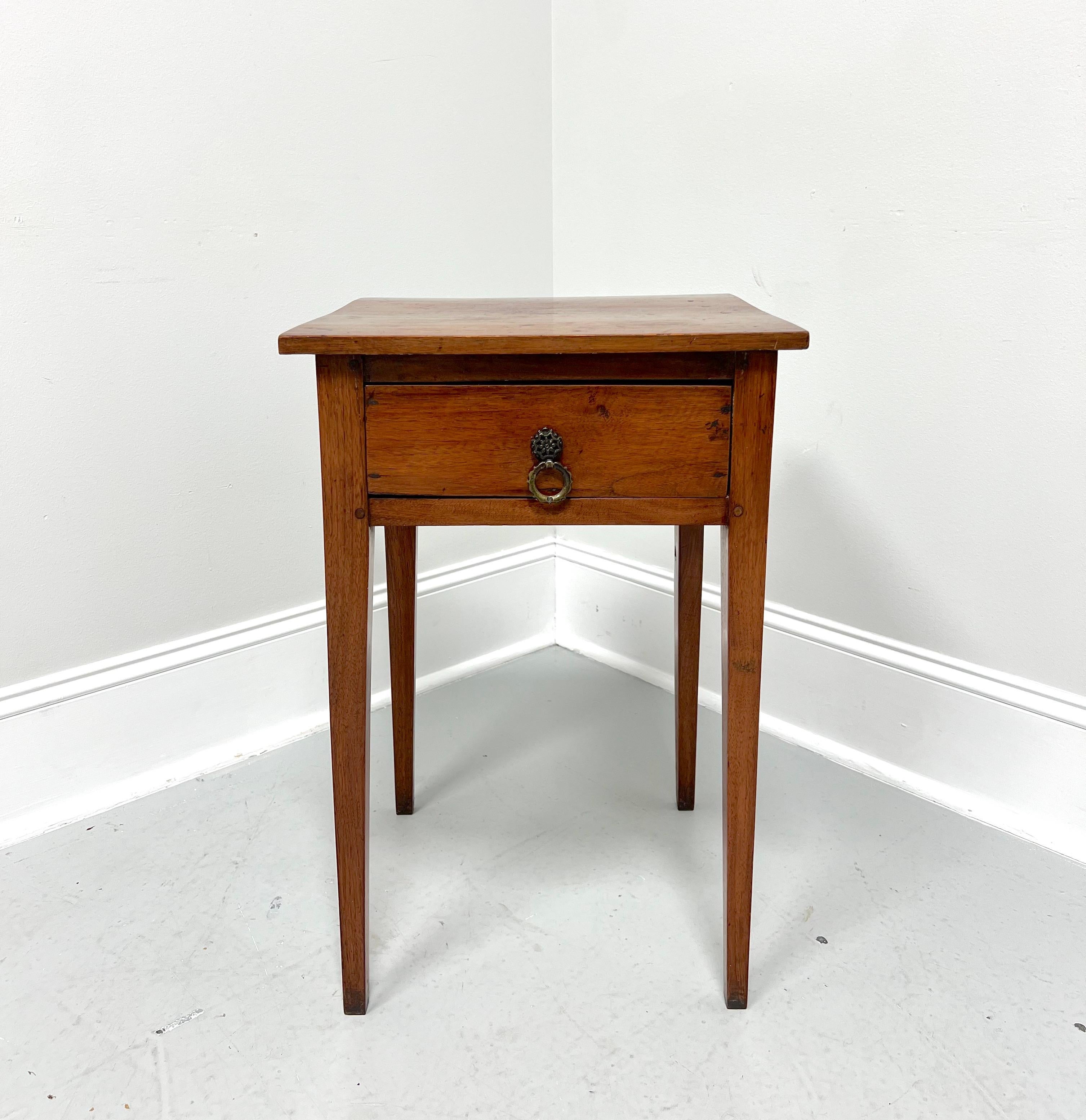 Antique 19th Century Walnut Single Drawer Side Table with Tapered Legs 4