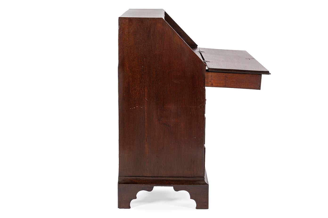 Lacquered Antique 19th century warm brown English Oak Georgian  Slant-Front Desk For Sale