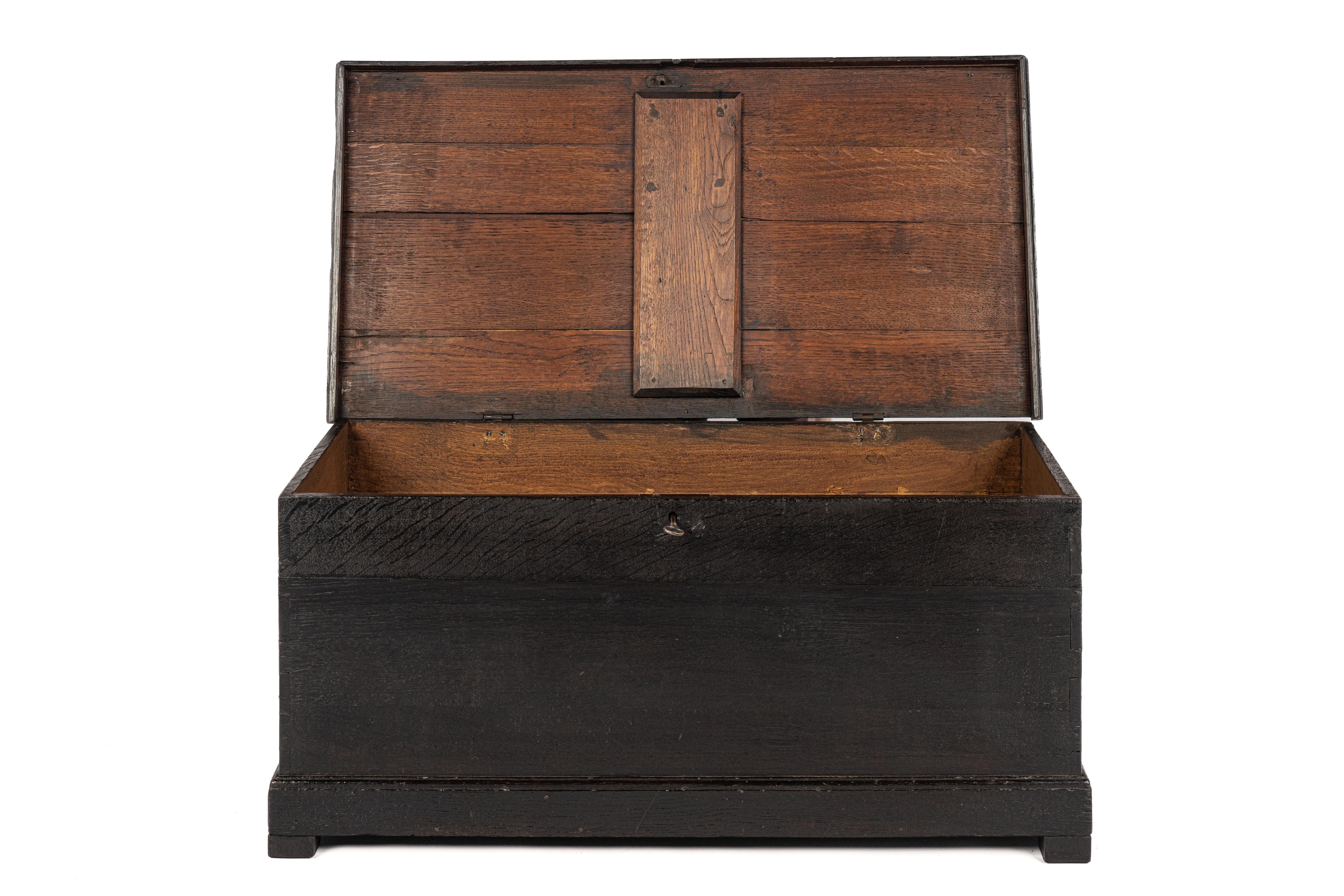 Antique 19th-century West German black oak blanket chest trunk or coffer For Sale 2