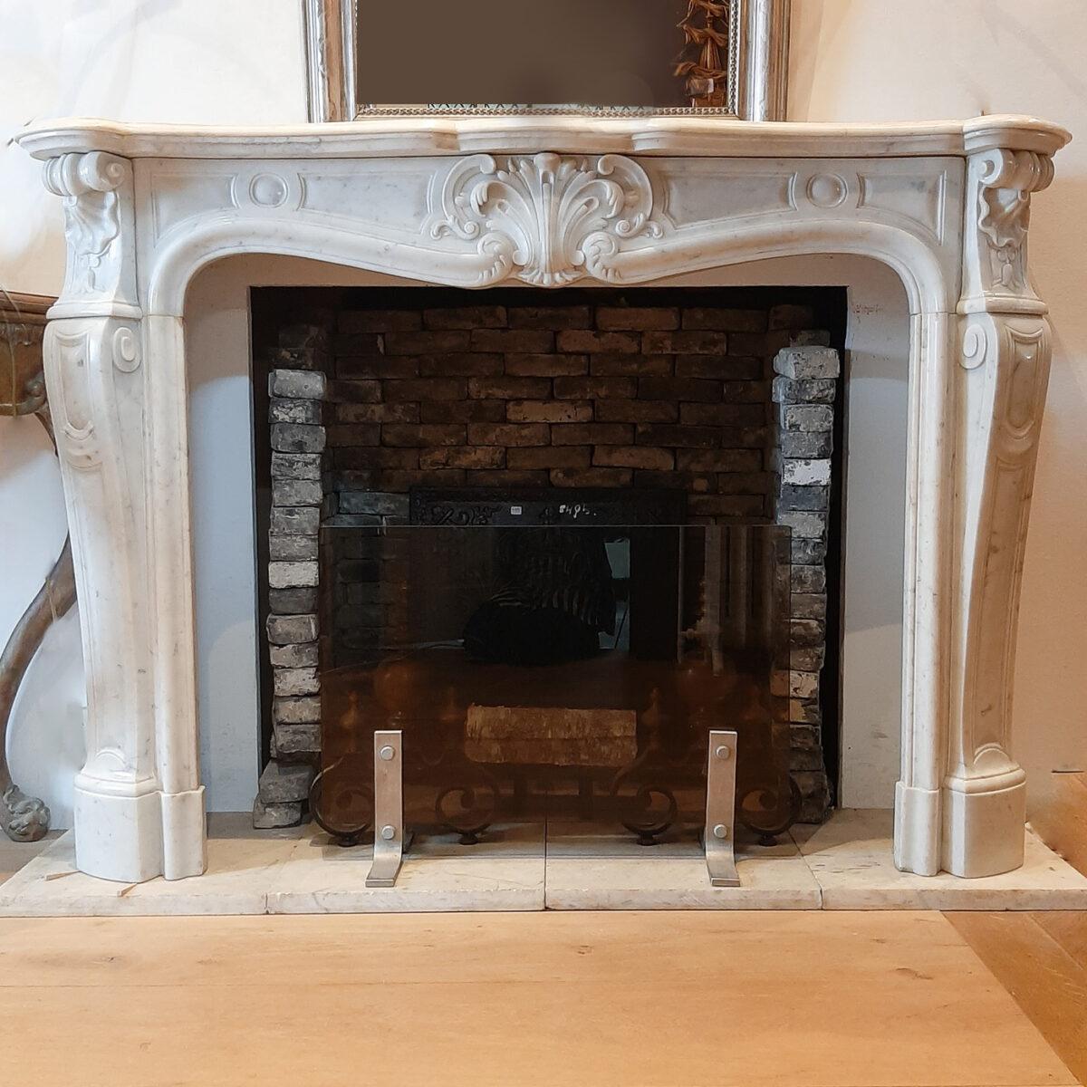 Antique 19th Century White Carrara Marble French Trois Coquilles Fireplace 4