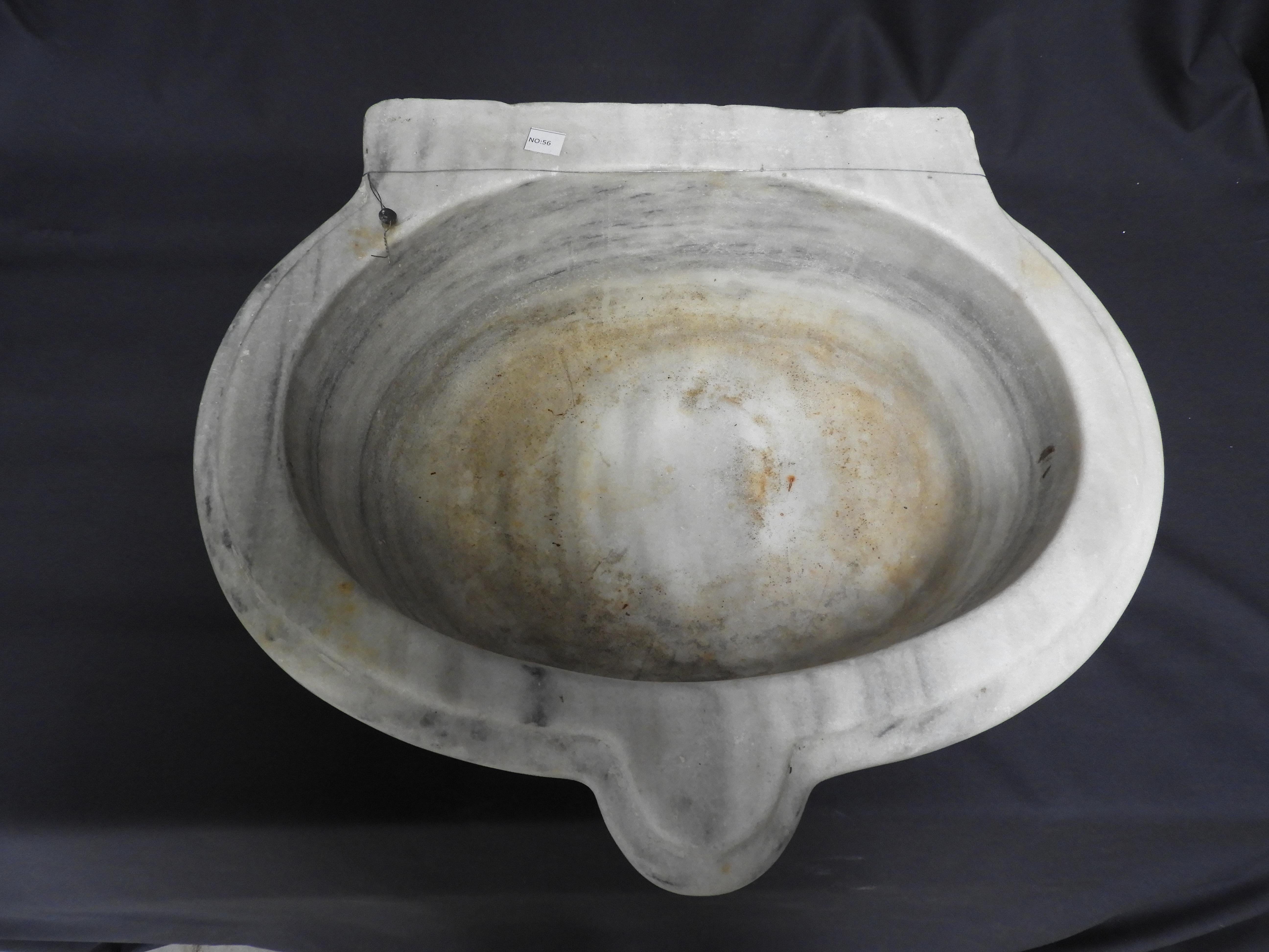 Other Antique 19th Century White Marble Sink For Sale