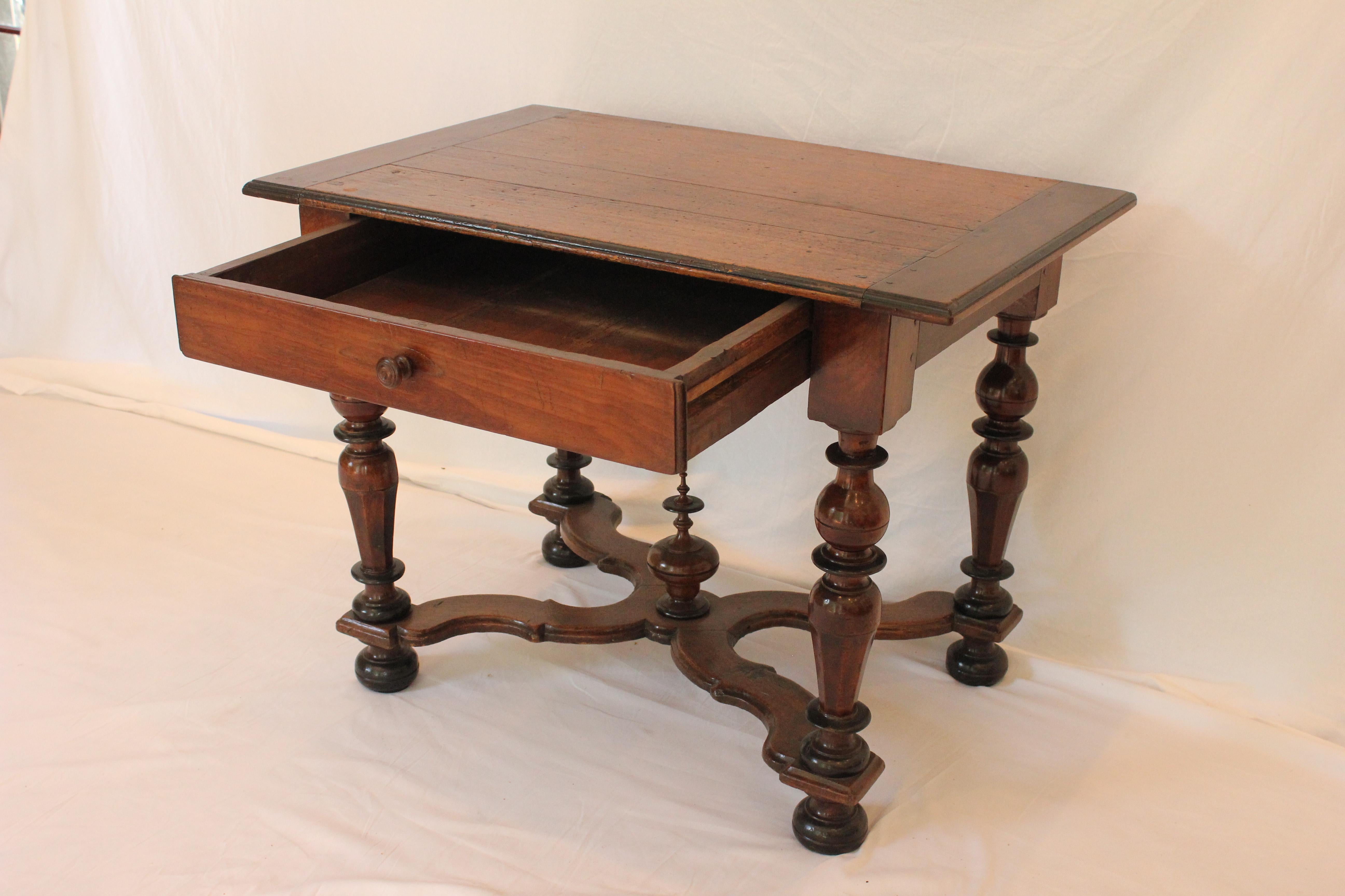 William and Mary Antique 19th Century William & Mary Style Walnut Library Table With Drawer For Sale