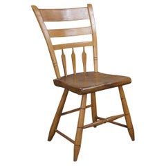 Antique 19th Century Windsor Farmhouse Maple Thumb Back Dining End Side Chair