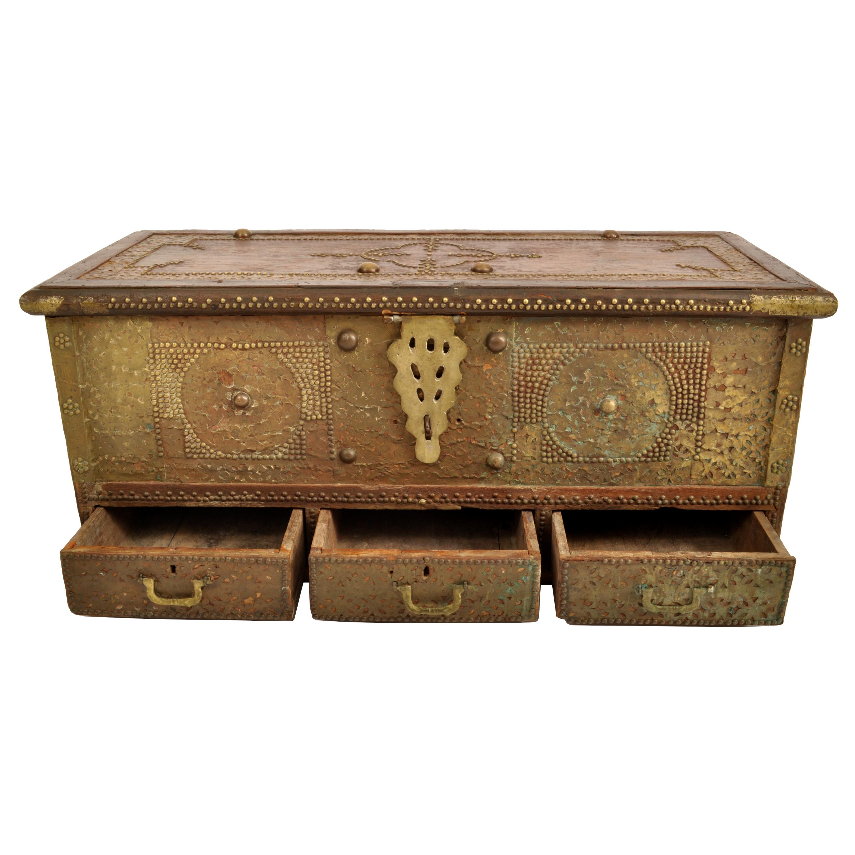 Antique 19th Century Zanzibar Shirazi Brass Stud & Copper Clad Dowry Chest, 1850 In Good Condition For Sale In Portland, OR