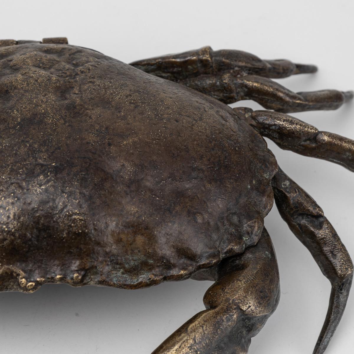 Ancienne boîte à caviar en bronze victorienne en forme de crabe du 19e siècle c.1885 en vente 3