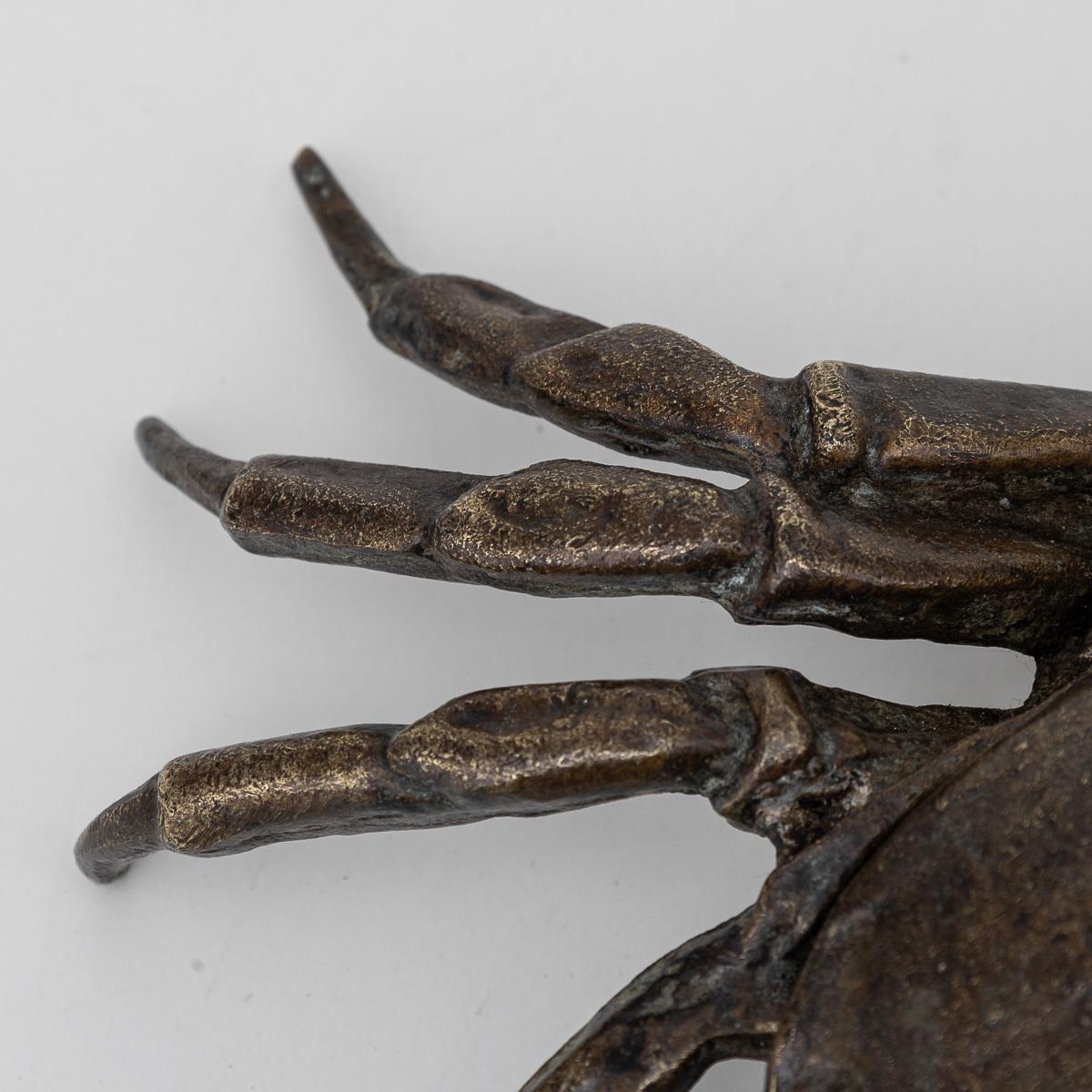 Ancienne boîte à caviar en bronze victorienne en forme de crabe du 19e siècle c.1885 en vente 6