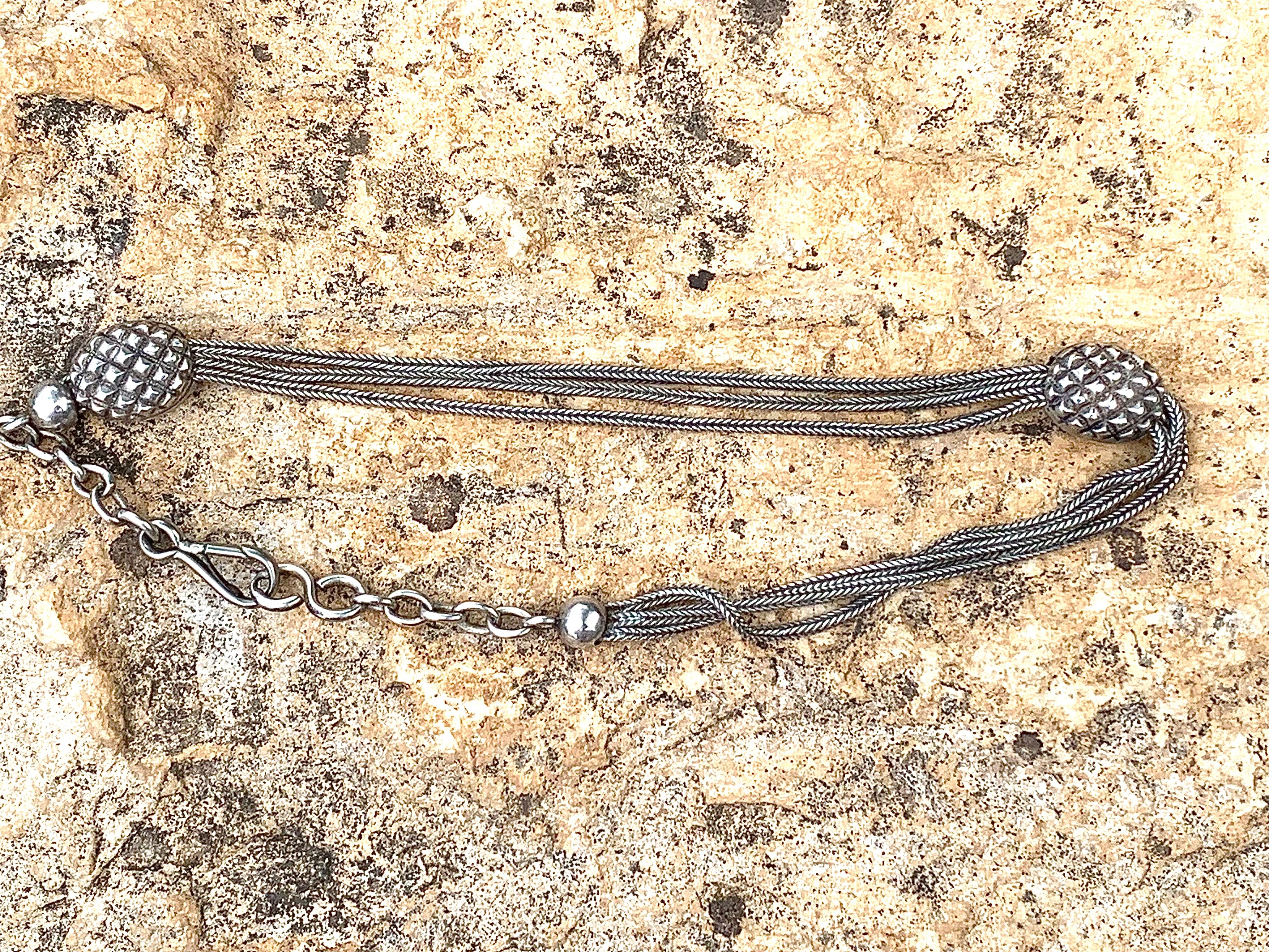 Belle Époque Antiquité 19ème siècle Français Gentleman Silver Watch Chain Waist Coat Ornament en vente