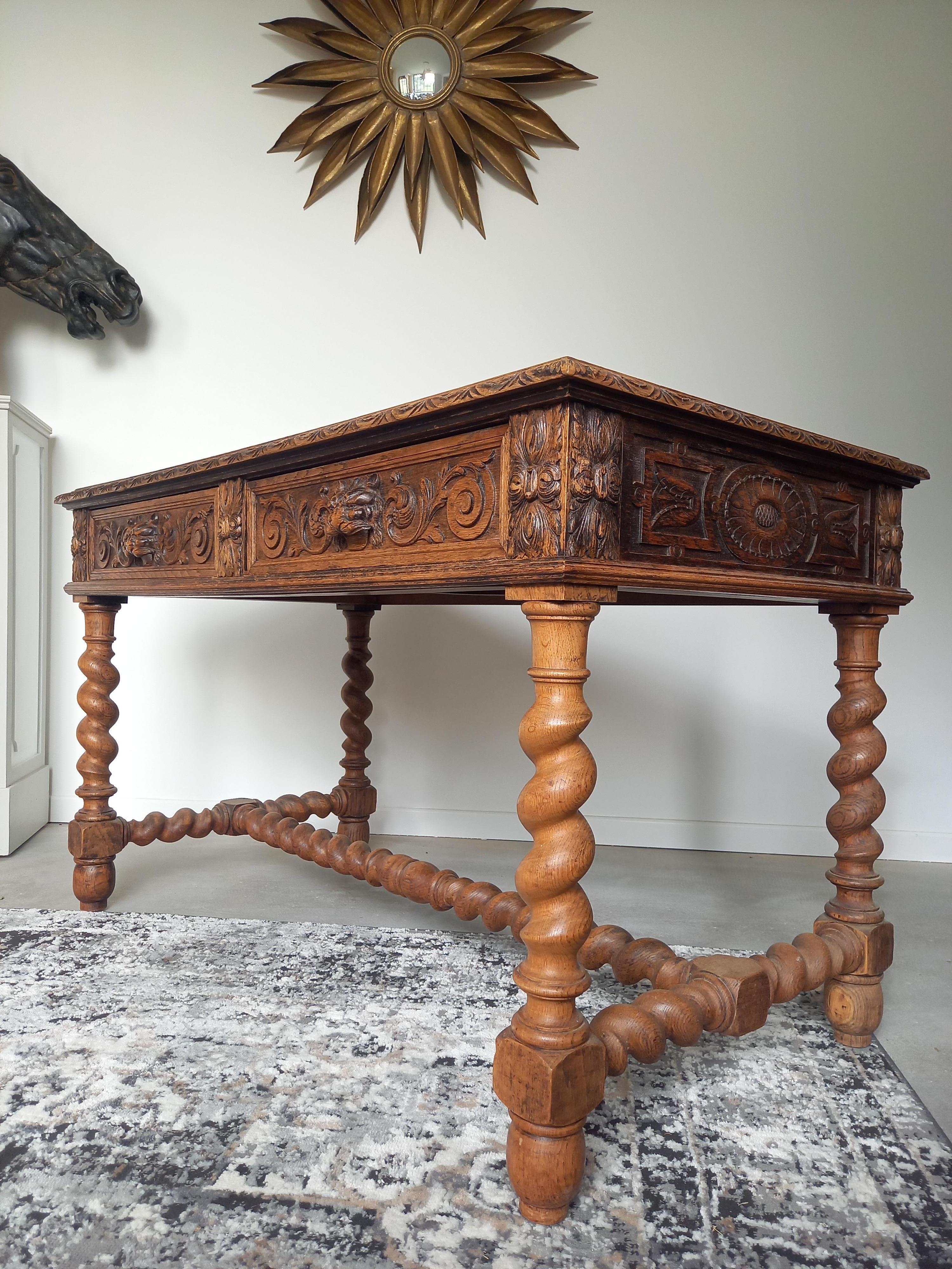 Antique 19th French Louis XIII Renaissance Oak Sculpted Table Console Desk In Good Condition For Sale In Senonches, Centre-Val de Loire