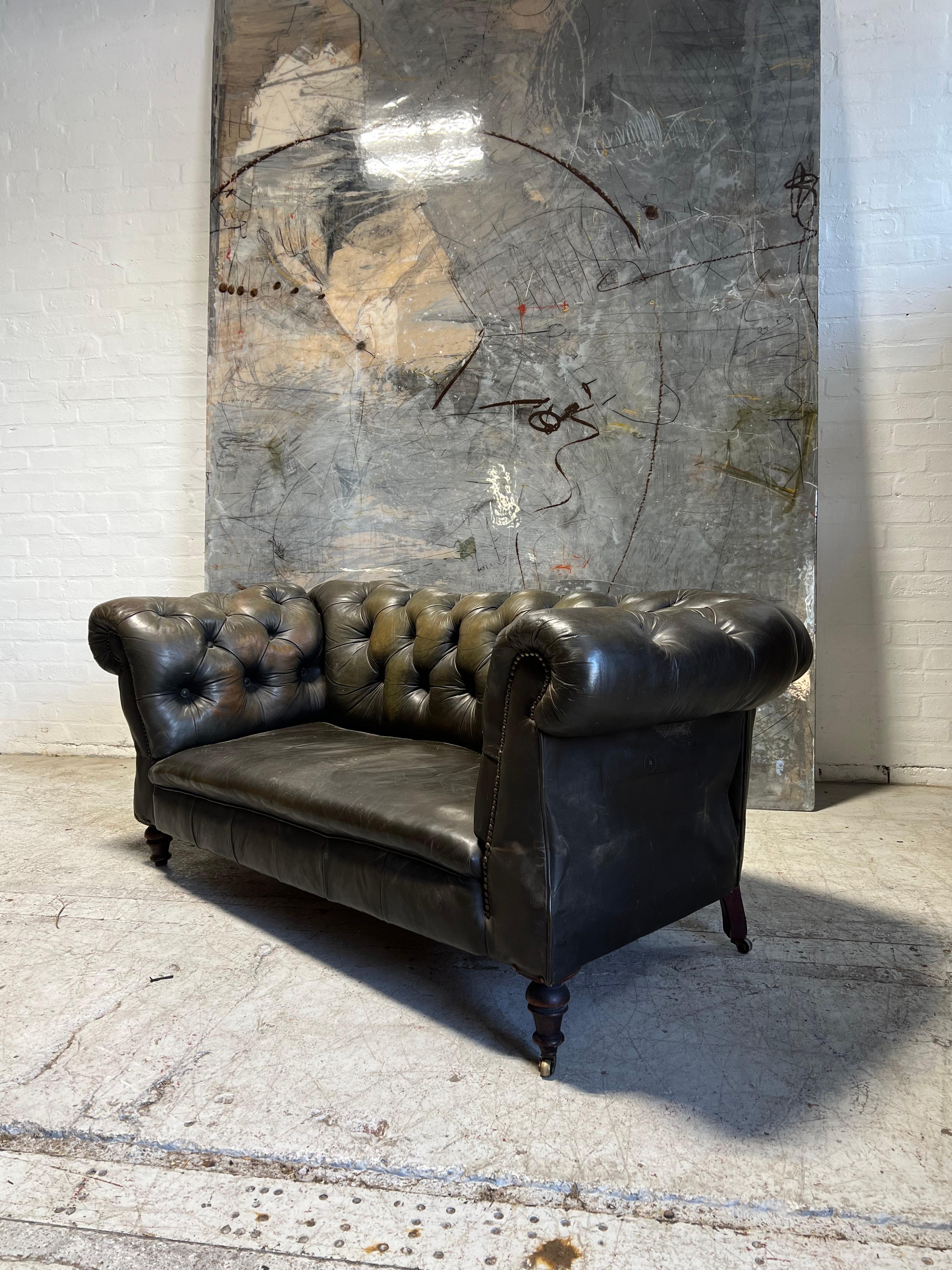 Antique 19thC Chesterfield Sofa in Beautiful Patinated Leather For Sale 2