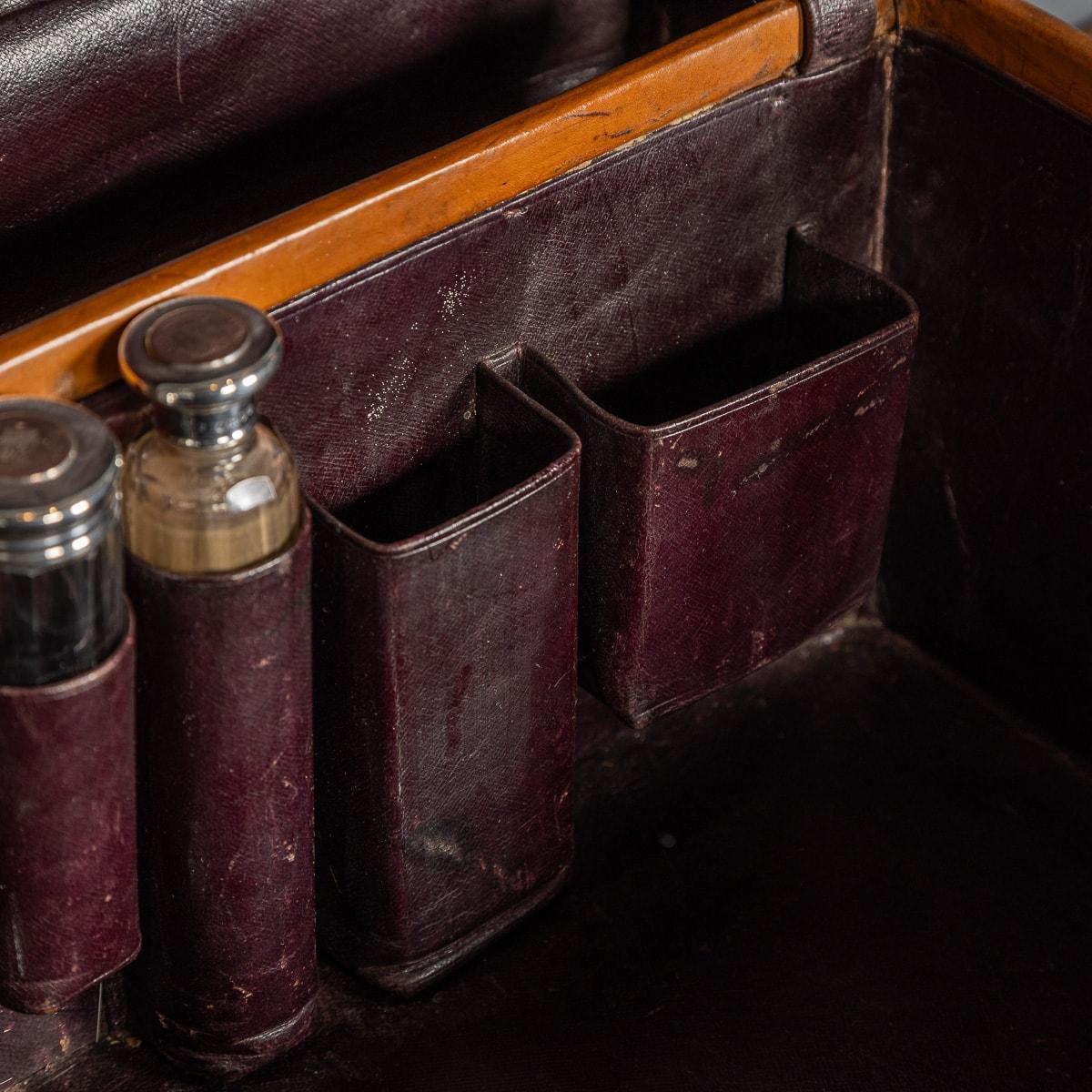 Antique 19thC English Leather Overnight Case With Six Silver Topped Jars c.1881 For Sale 4
