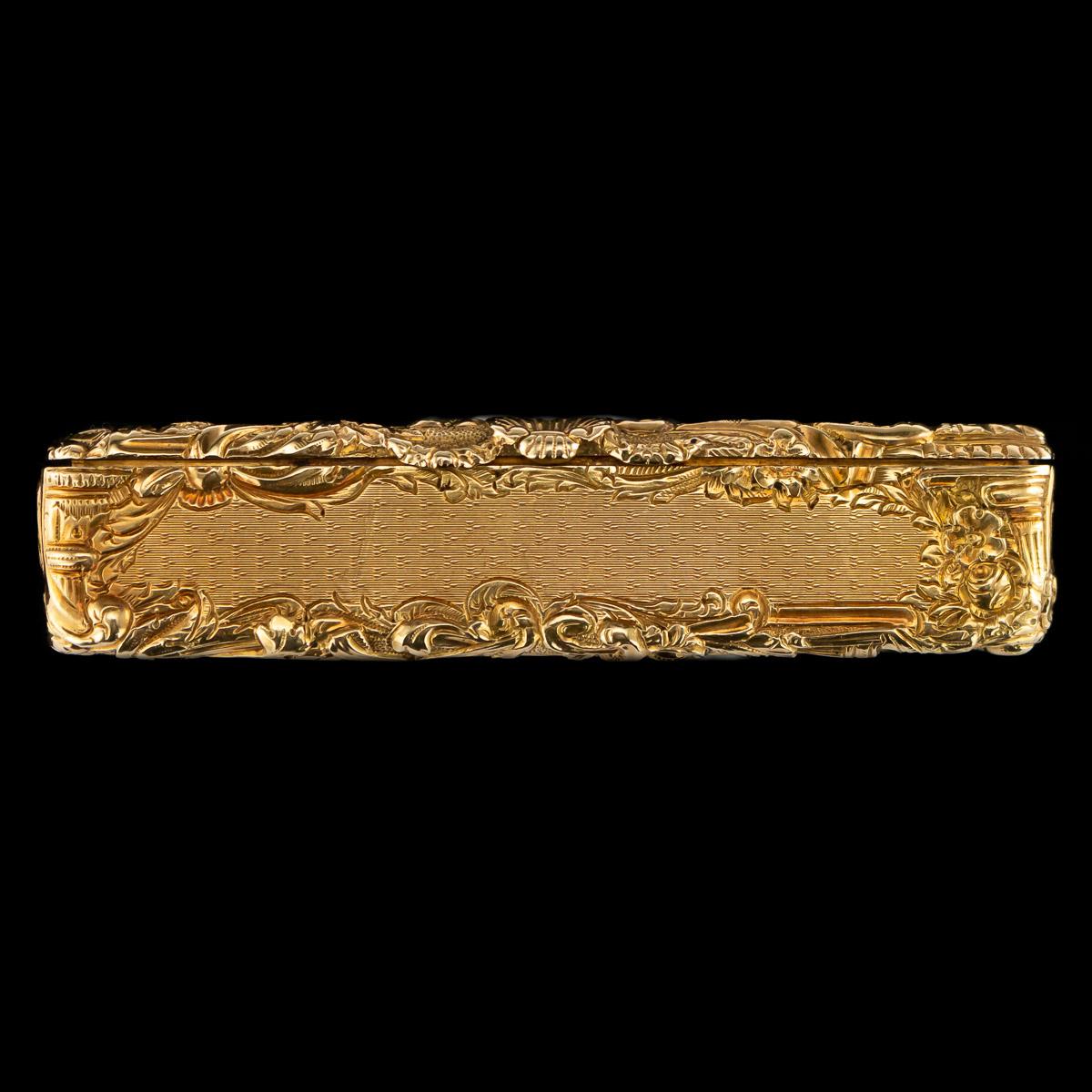 Antique 19th Century French 18-Karat Gold Snuff Box, Paris, circa 1820 2