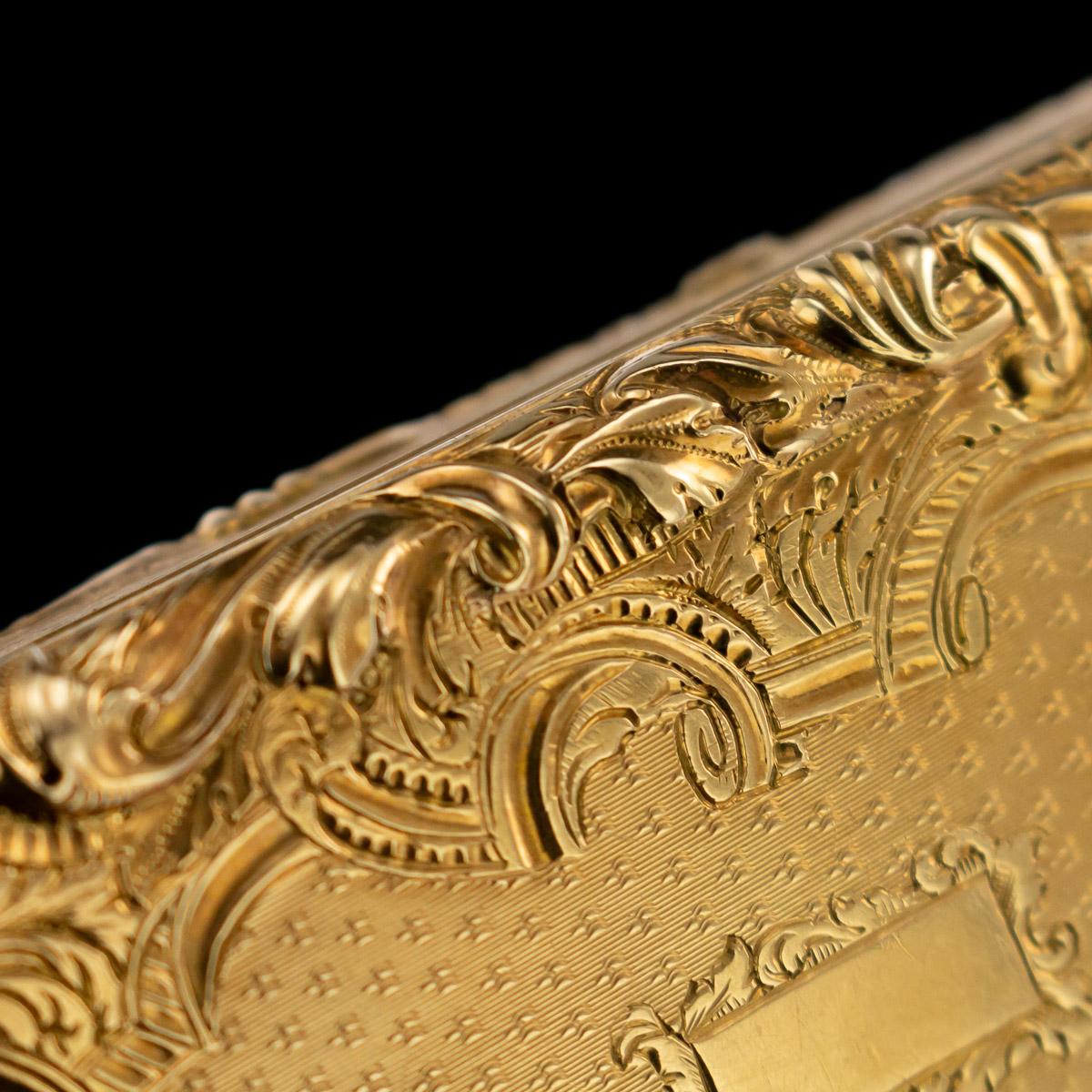 Antique 19th Century French 18-Karat Gold Snuff Box, Paris, circa 1820 6
