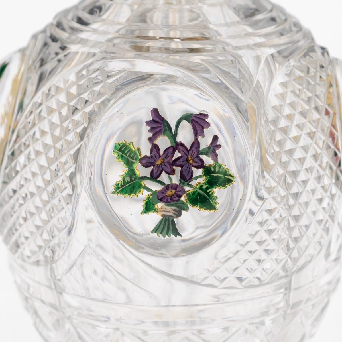Antique French Baccarat del XIX secolo, bottiglia di profumo a quattro camere divise in smalto e ormeggio in vendita 4