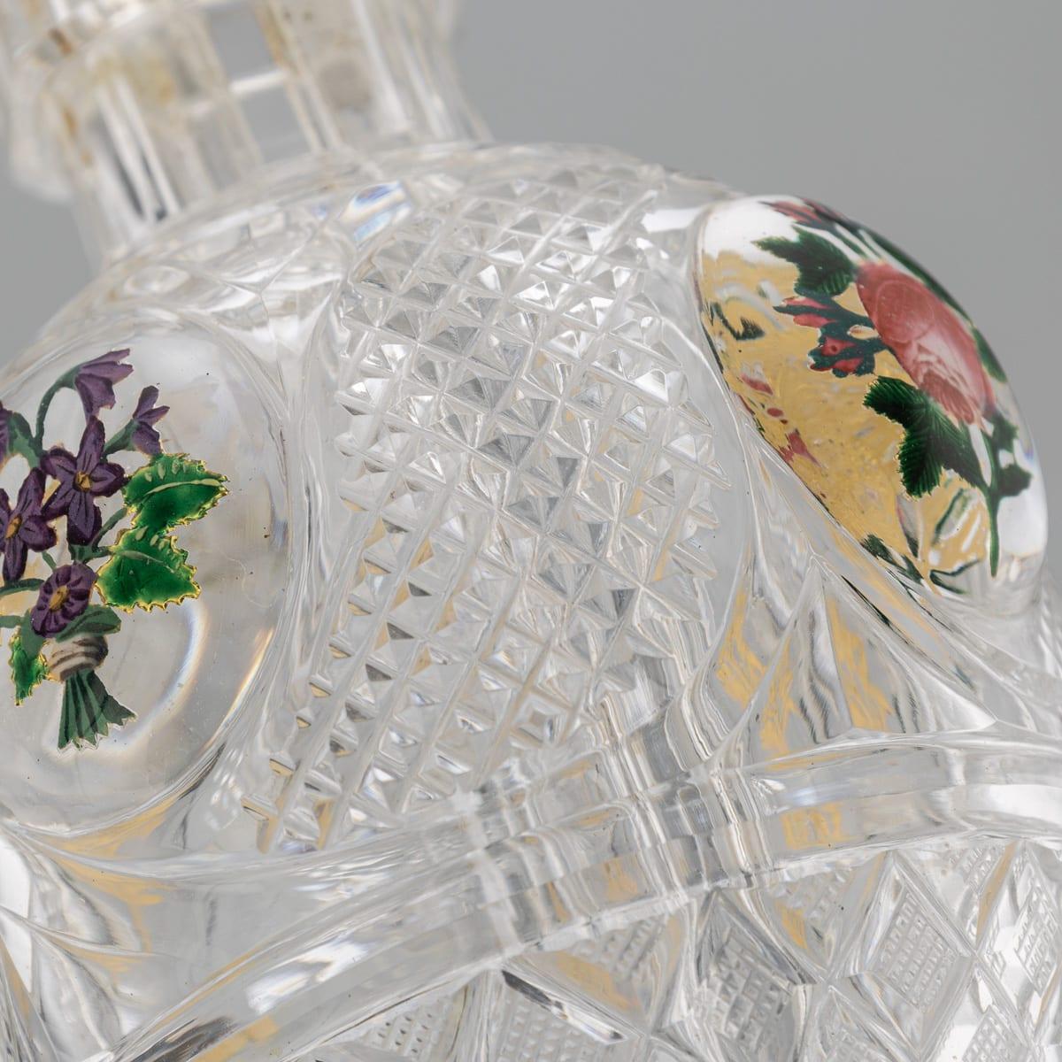 Antique French Baccarat del XIX secolo, bottiglia di profumo a quattro camere divise in smalto e ormeggio in vendita 11