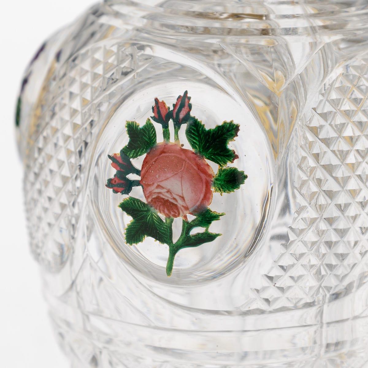 Antique French Baccarat del XIX secolo, bottiglia di profumo a quattro camere divise in smalto e ormeggio in vendita 1