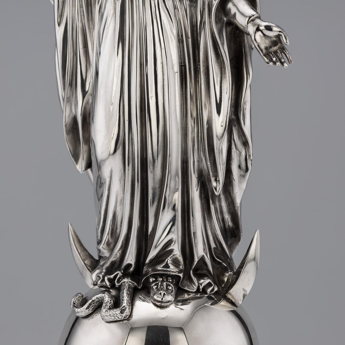 Antique 19th Century French Monumental Solid Silver Figural Centrepiece, c. 1880 12