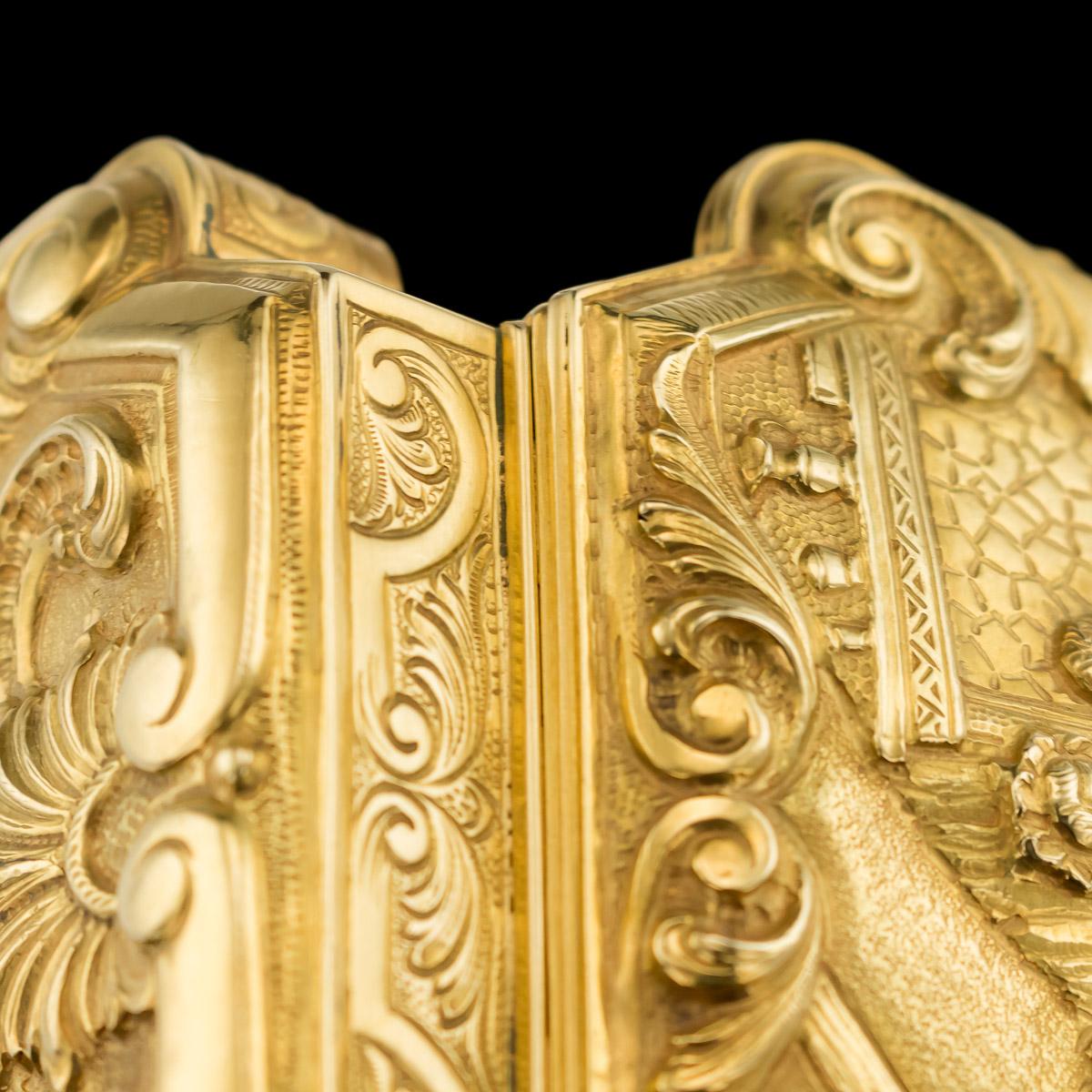 Antique German 18-Karat Solid Gold Decorative Snuff Box, Hanau, circa 1840 9