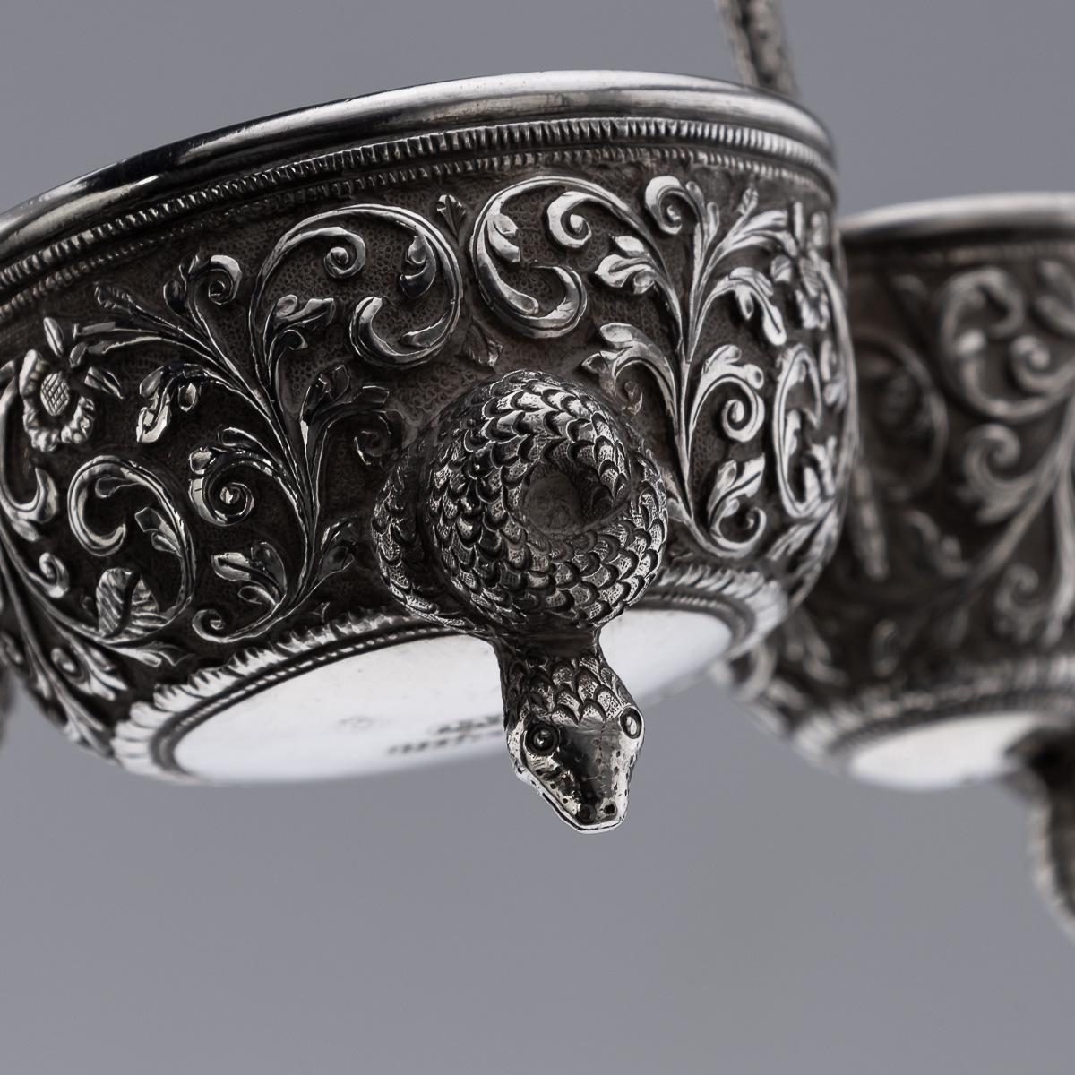 Ancien service à condiments en argent massif indien du XIXe siècle, Oomersi Mawji, Bhuj c.1890 en vente 11