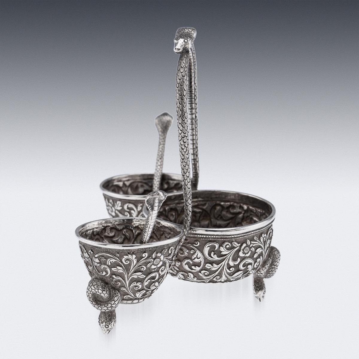 Argent Ancien service à condiments en argent massif indien du XIXe siècle, Oomersi Mawji, Bhuj c.1890 en vente