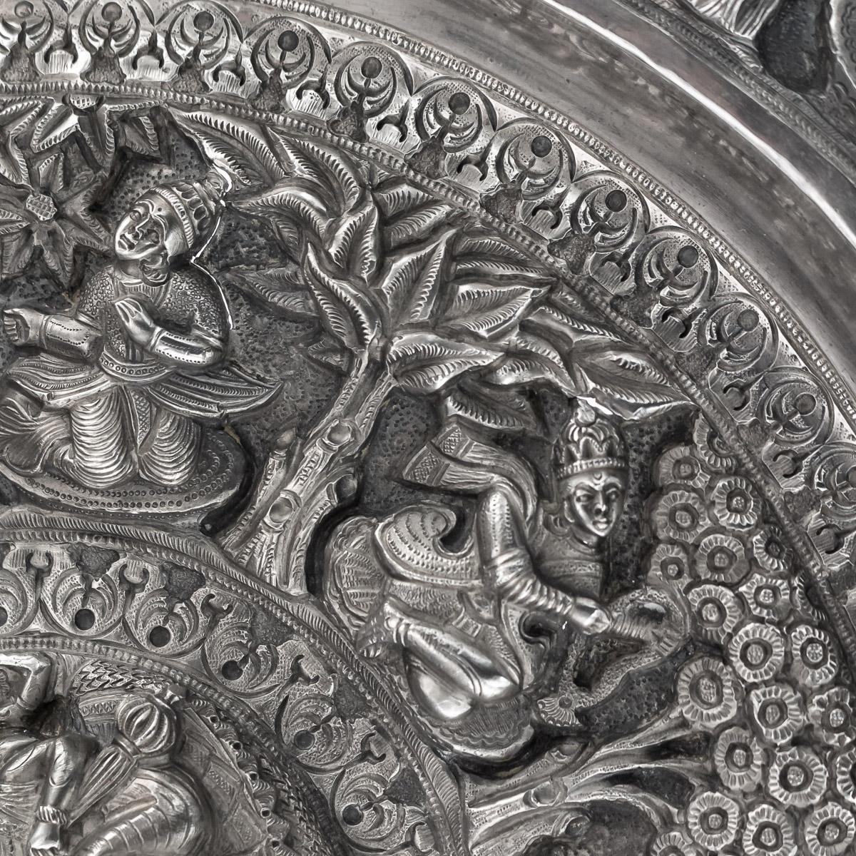 19th Century Indian Solid Silver Large Decorative Dish, Poona, circa 1880 1