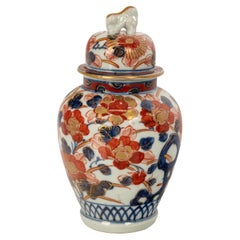 Antico vaso di zenzero con coperchio del periodo Imari Porcelain Meiji del XIX secolo 1890