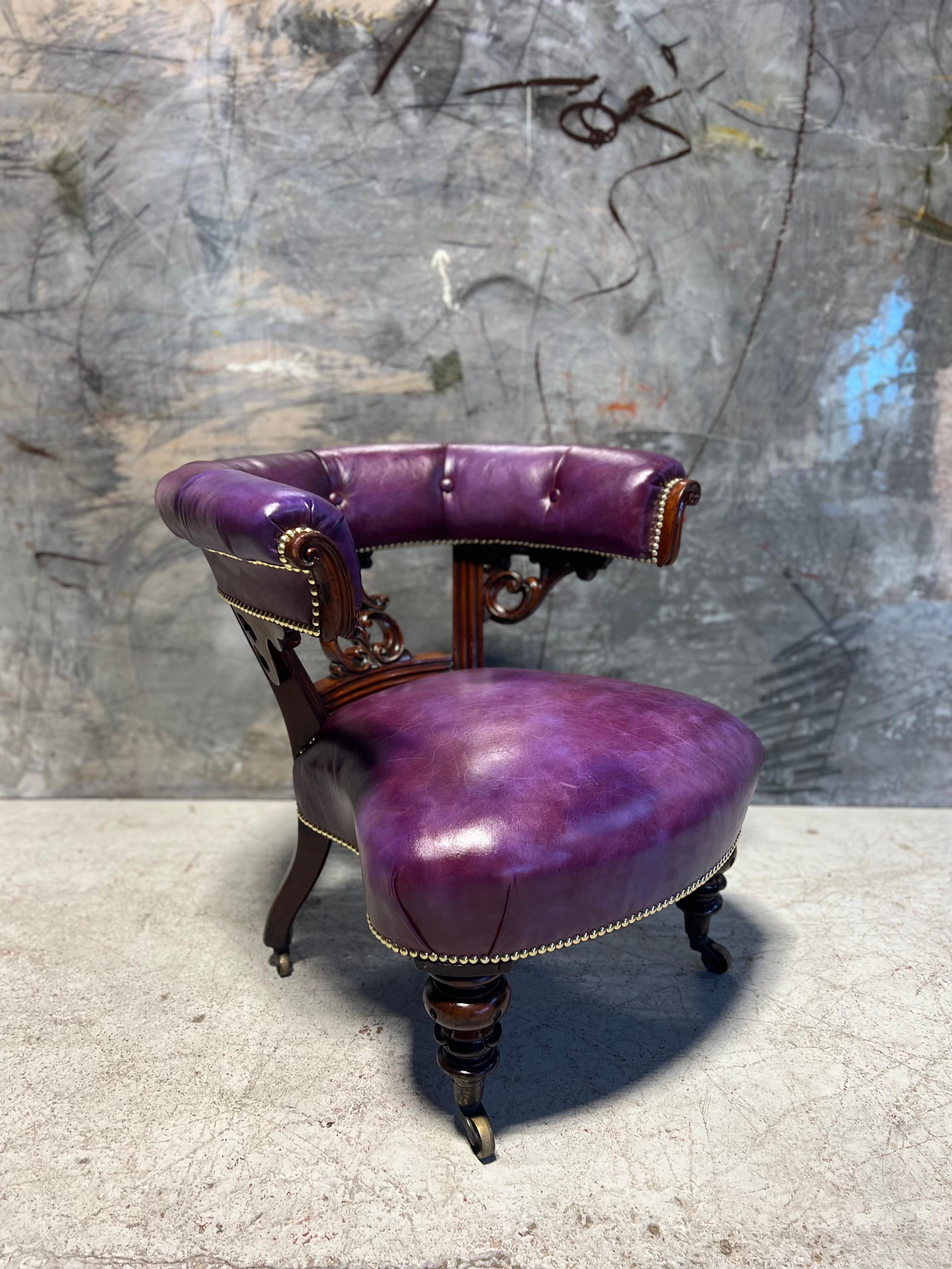 Antique 19th Century Library Captains Chair Restored in Hand Dyed Leathers In Excellent Condition For Sale In London, GB