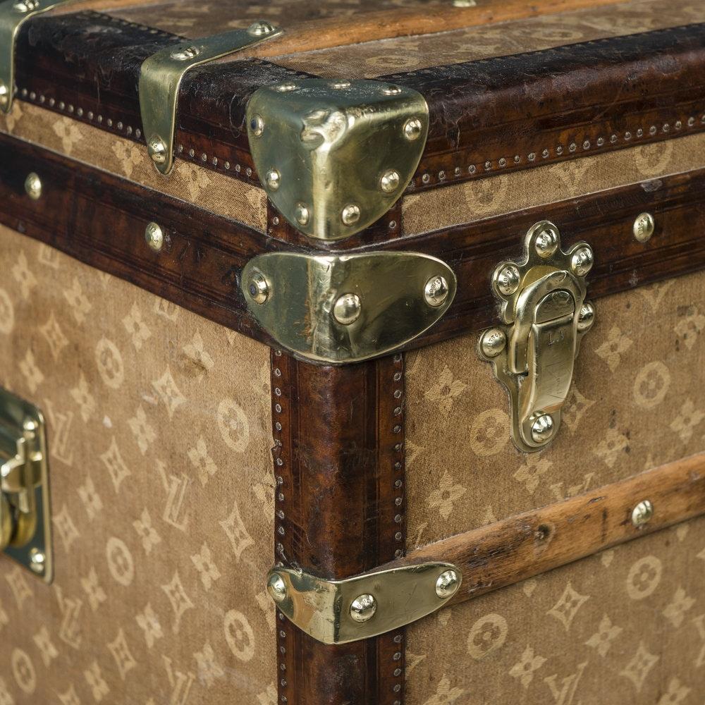Antique 19thc Louis Vuitton Extra Large Trunk in Woven Canvas Finish Circa 1895 2