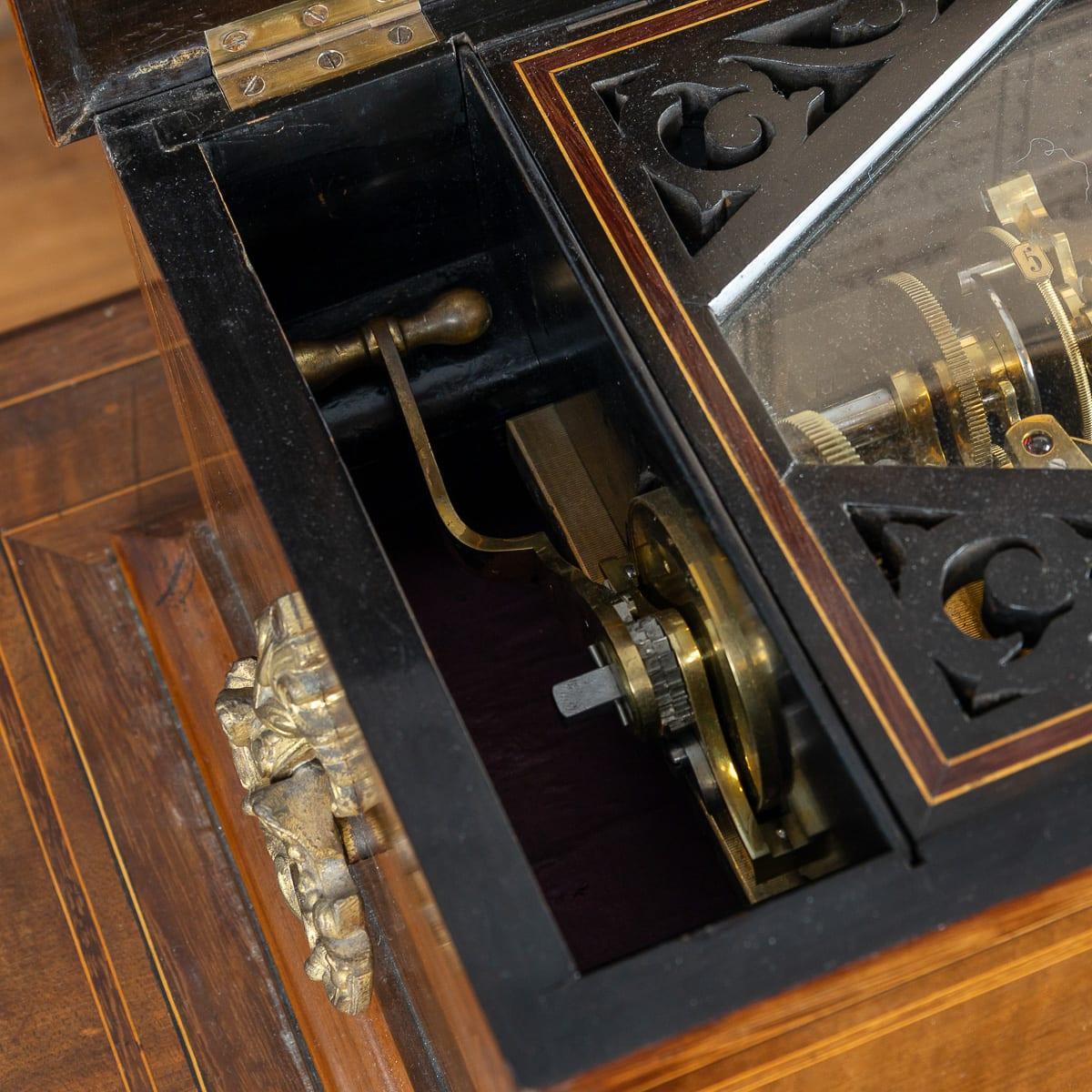 Ancienne boîte à musique à cylindre de fabrication suisse du 19ème siècle par Lecoultre Frères de Genève c.1880 en vente 12