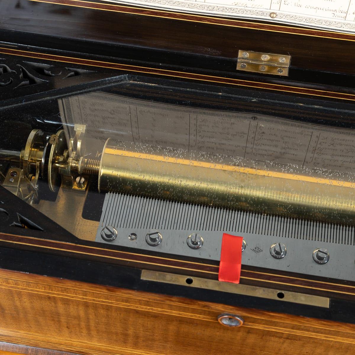 Ancienne boîte à musique à cylindre de fabrication suisse du 19ème siècle par Lecoultre Frères de Genève c.1880 en vente 1